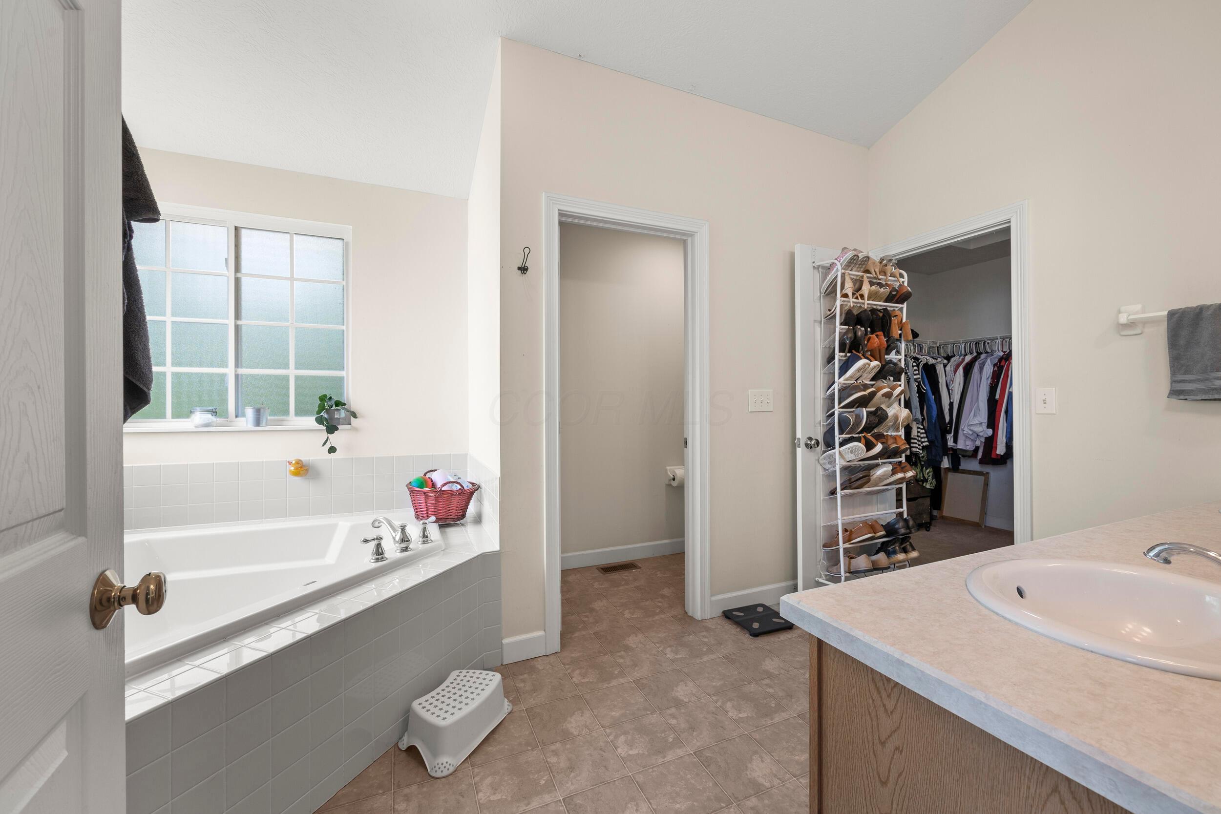 523 Herrogate Square