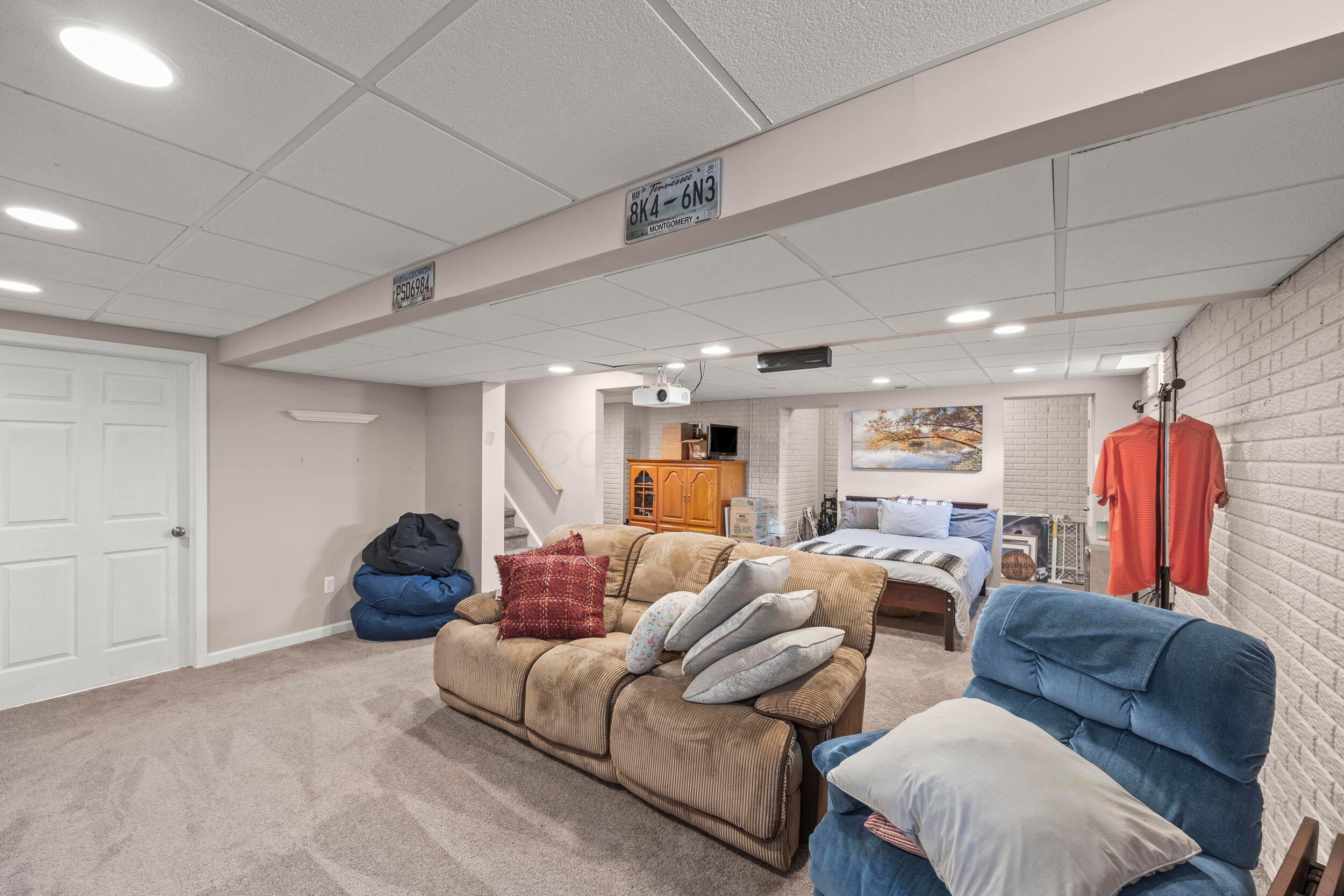 523 Herrogate Square