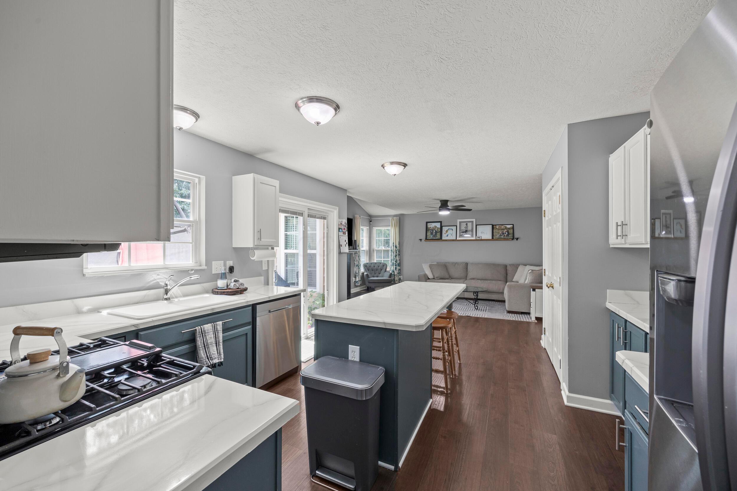 523 Herrogate Square