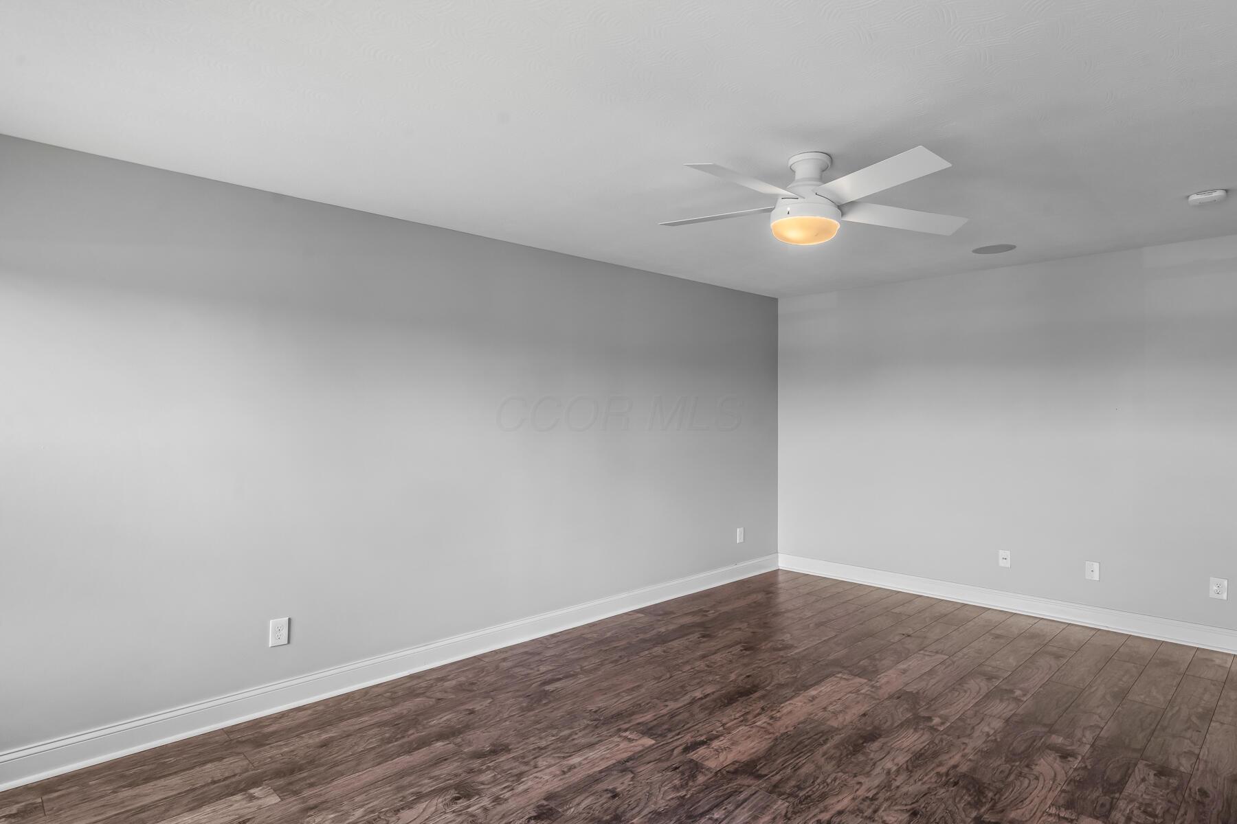 101 White Barn Parkway