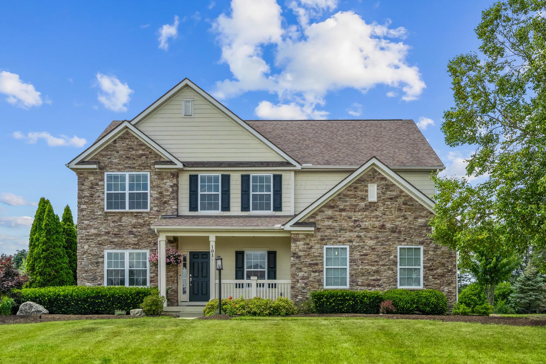 101 White Barn Parkway