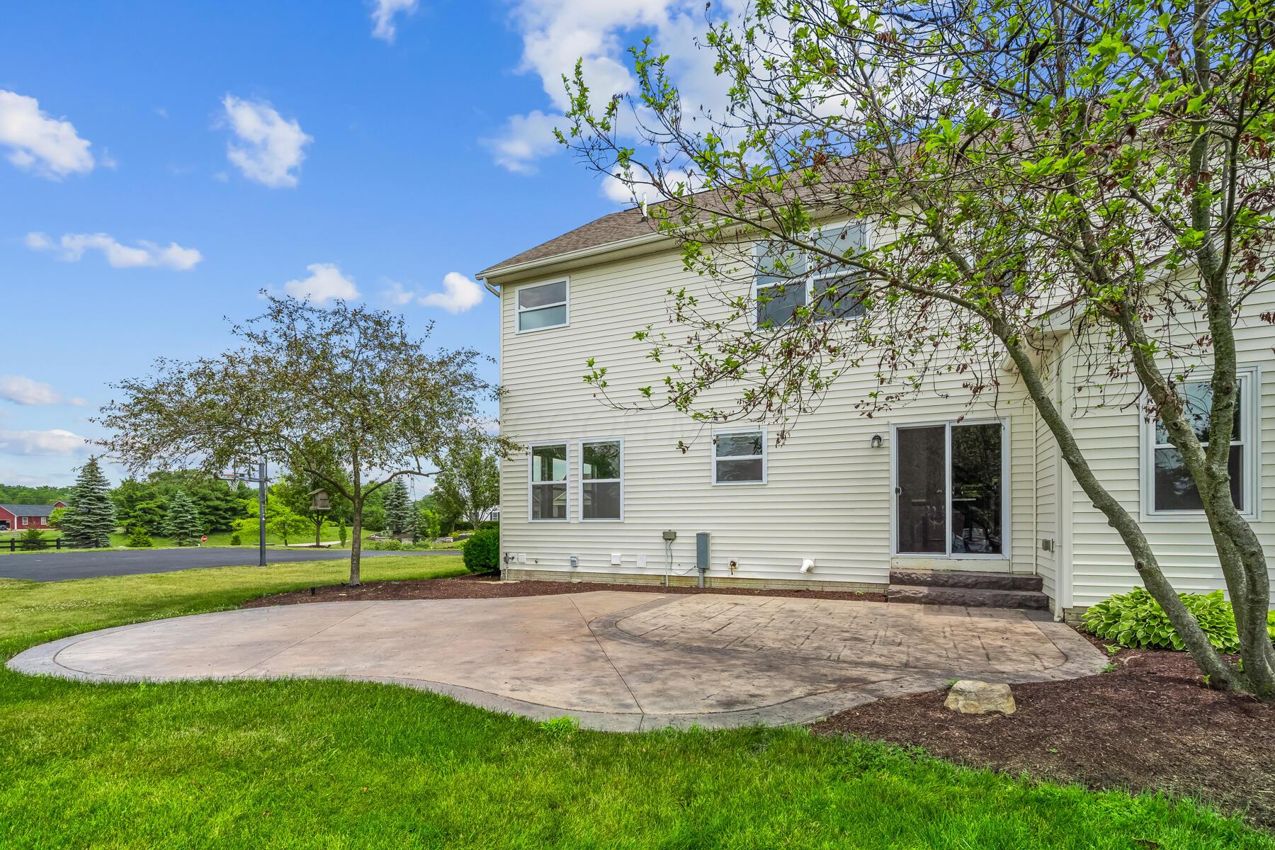 101 White Barn Parkway