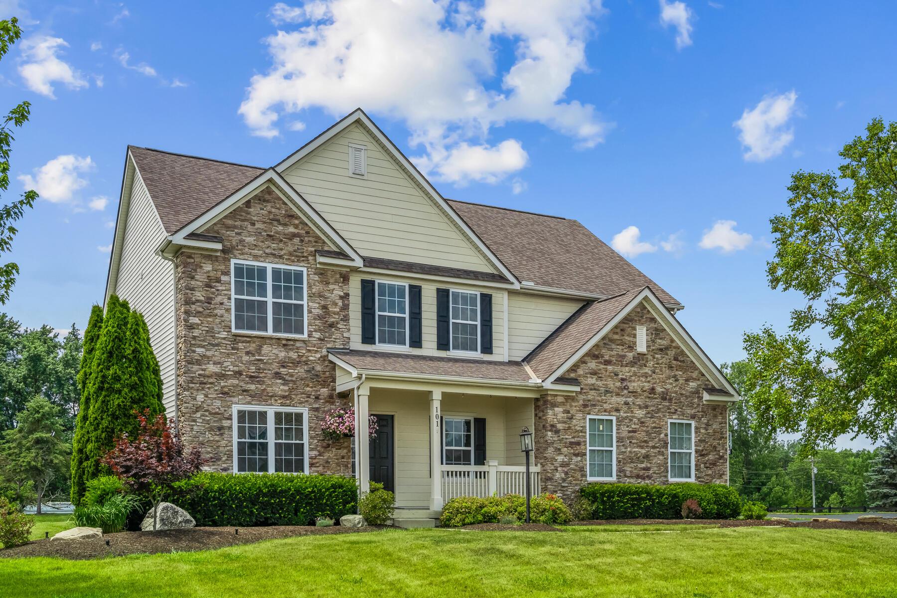 101 White Barn Parkway