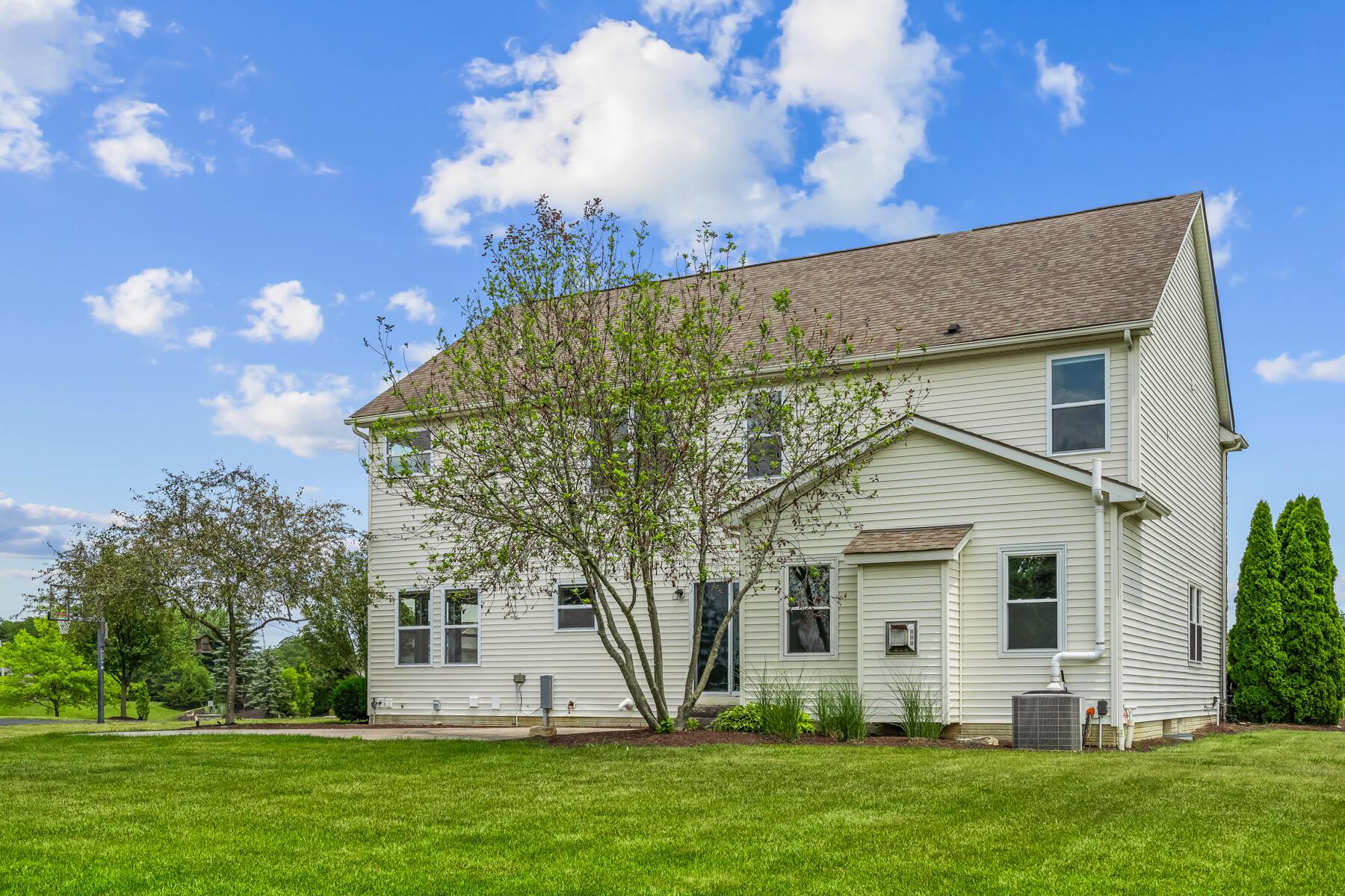 101 White Barn Parkway