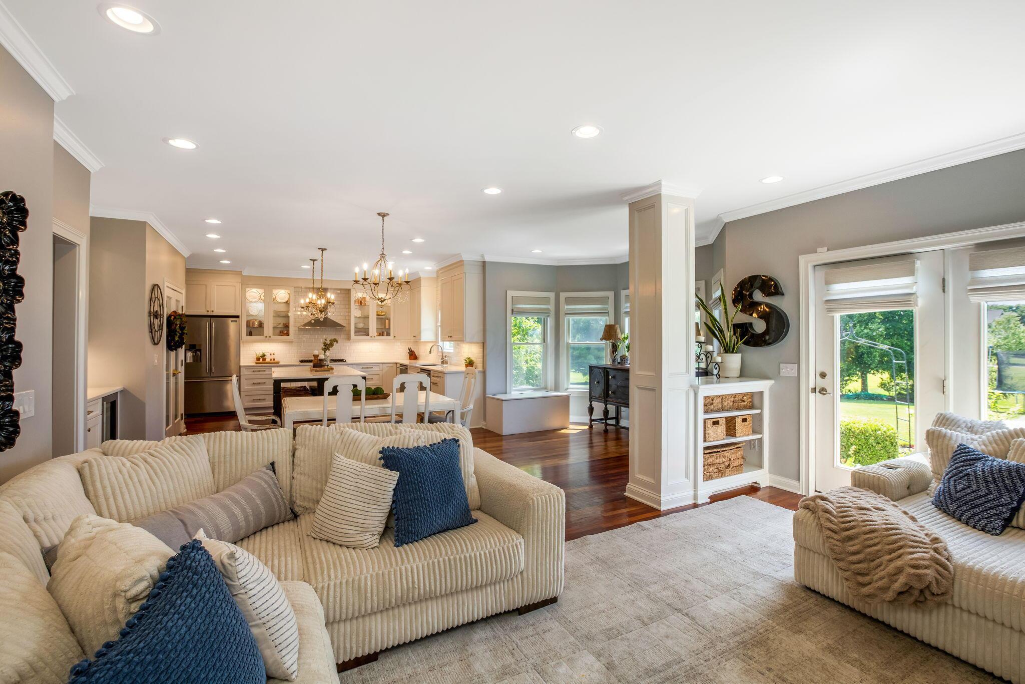 9498 Creighton Drive