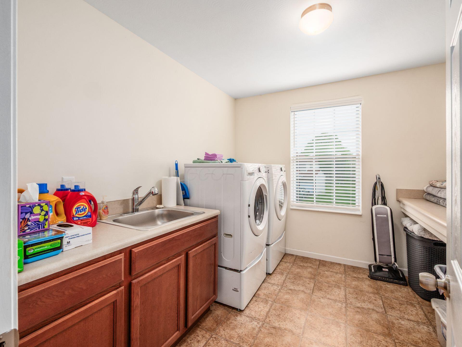 5011 Hickory Grove Circle, Groveport