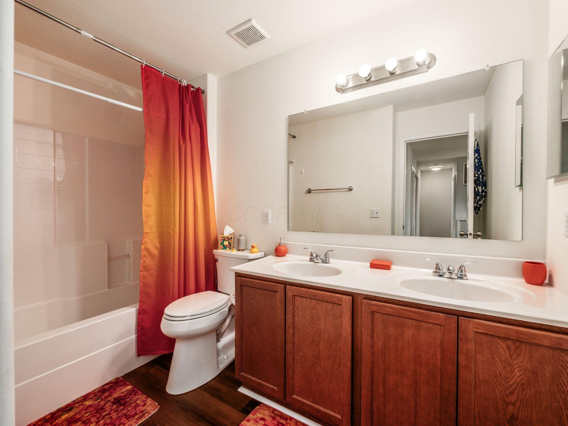 5011 Hickory Grove Circle, Groveport