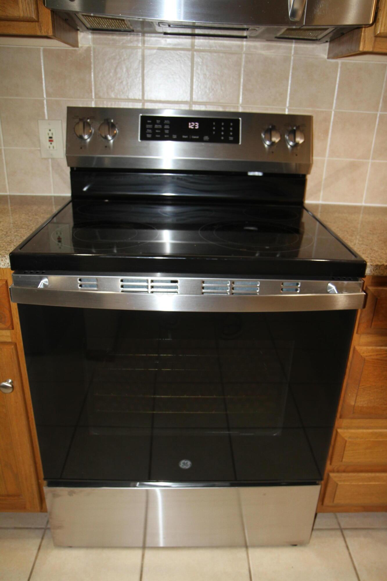 1211 Rivercrest Drive S, C, Delaware Unit: C