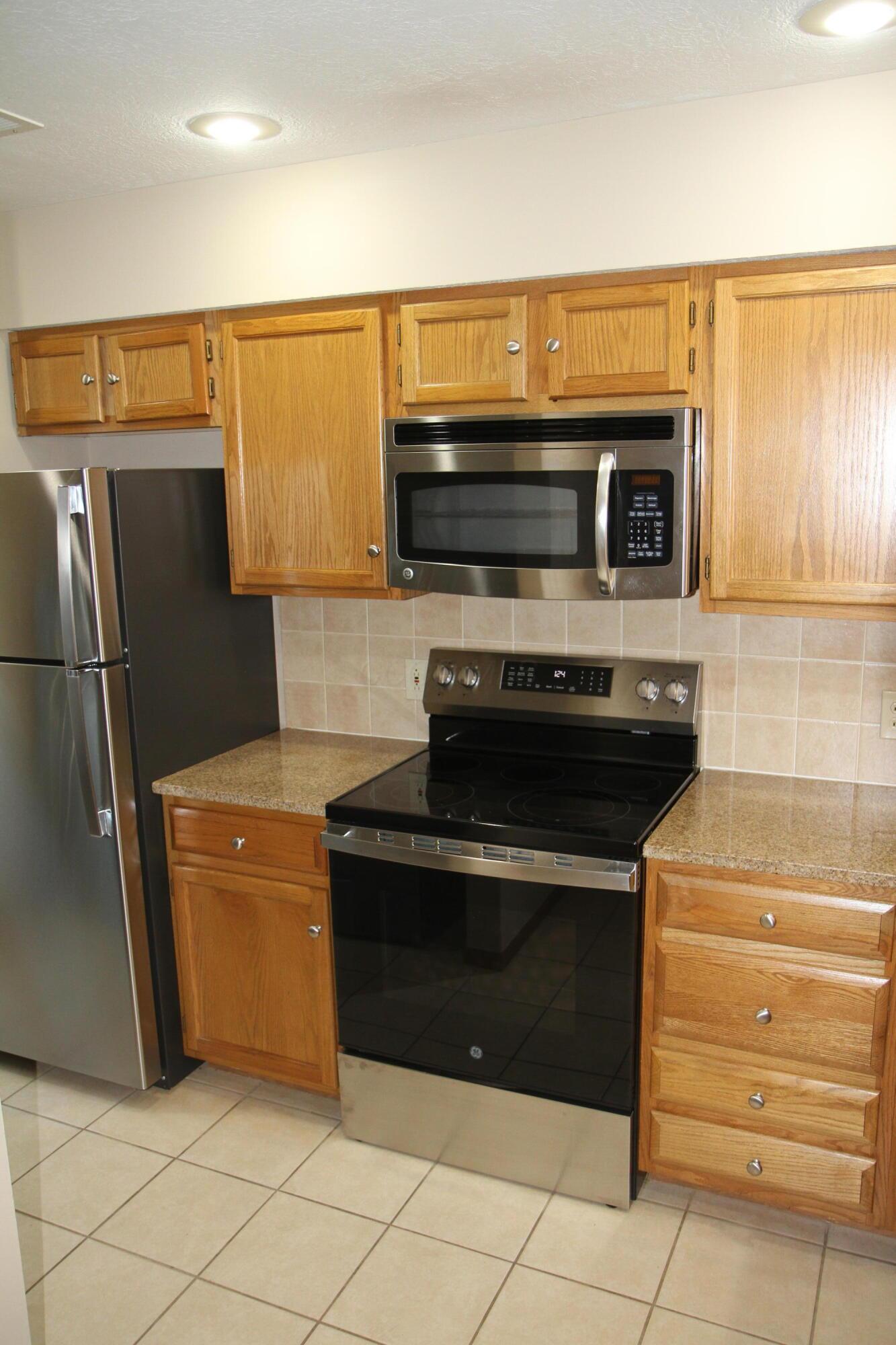 1211 Rivercrest Drive S, C, Delaware Unit: C