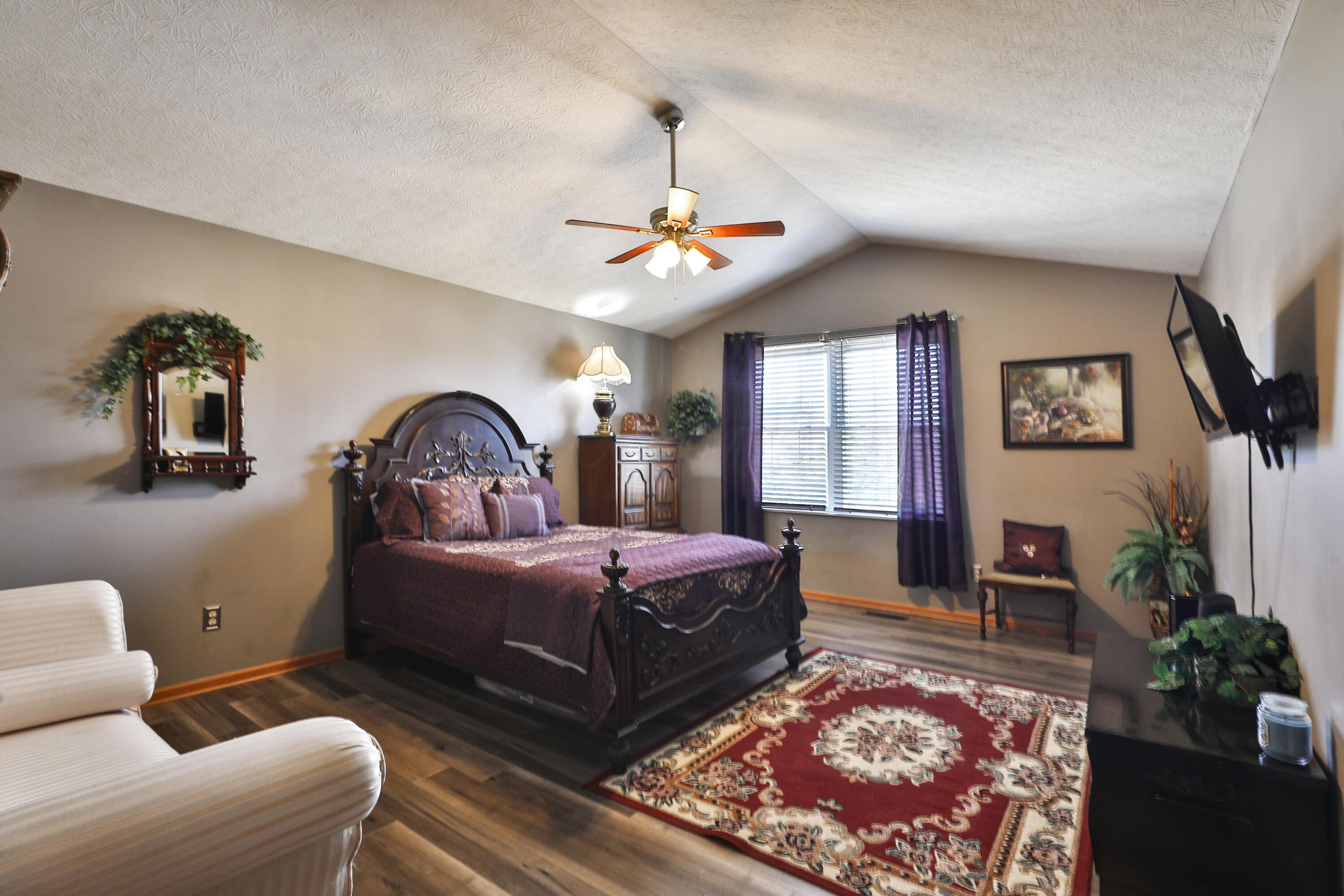 5092 Maple Valley Drive