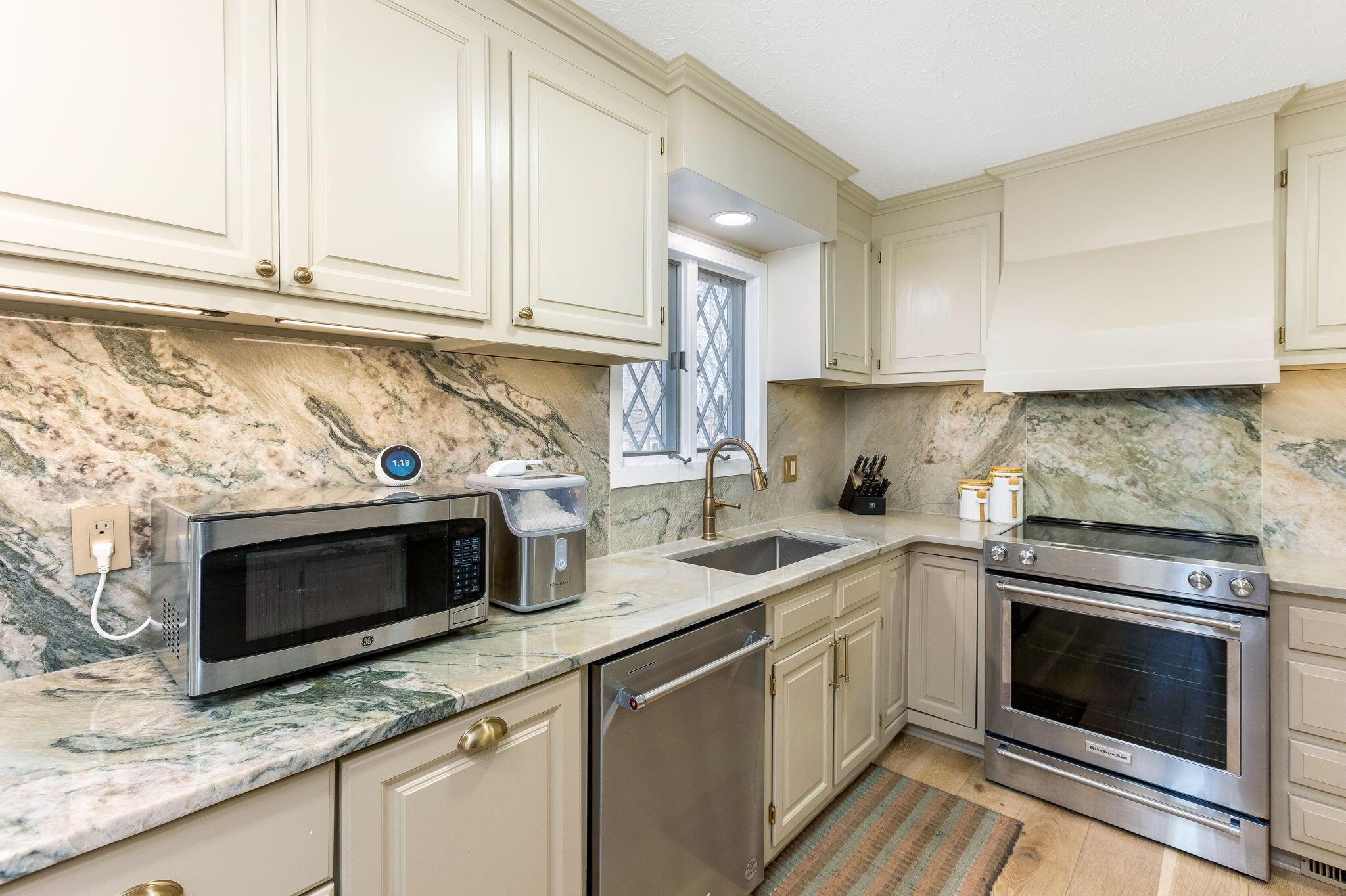 7490 S Section Line Road