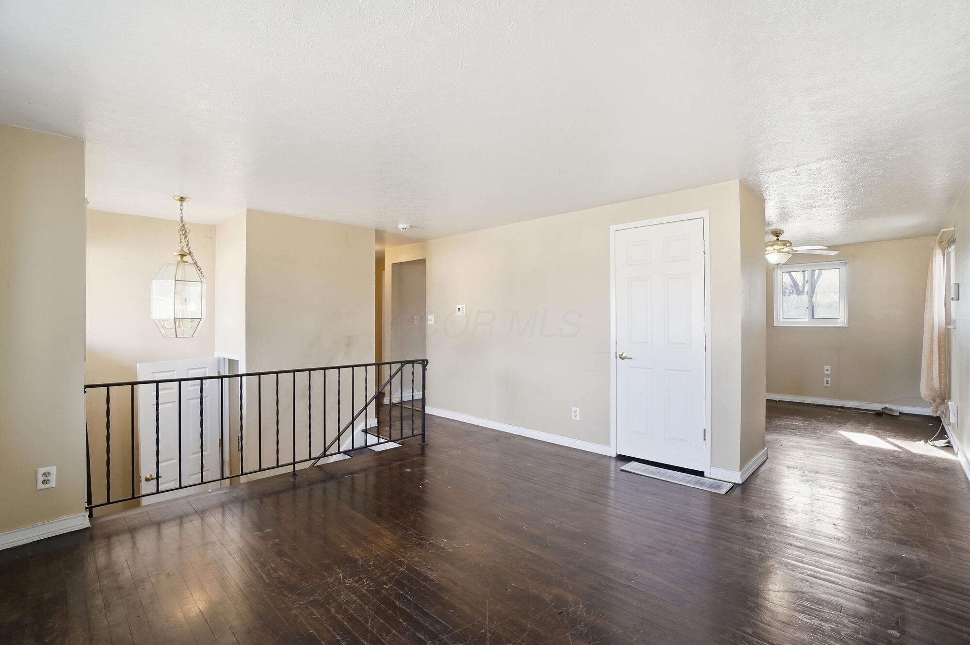 3191 Barnett Court S