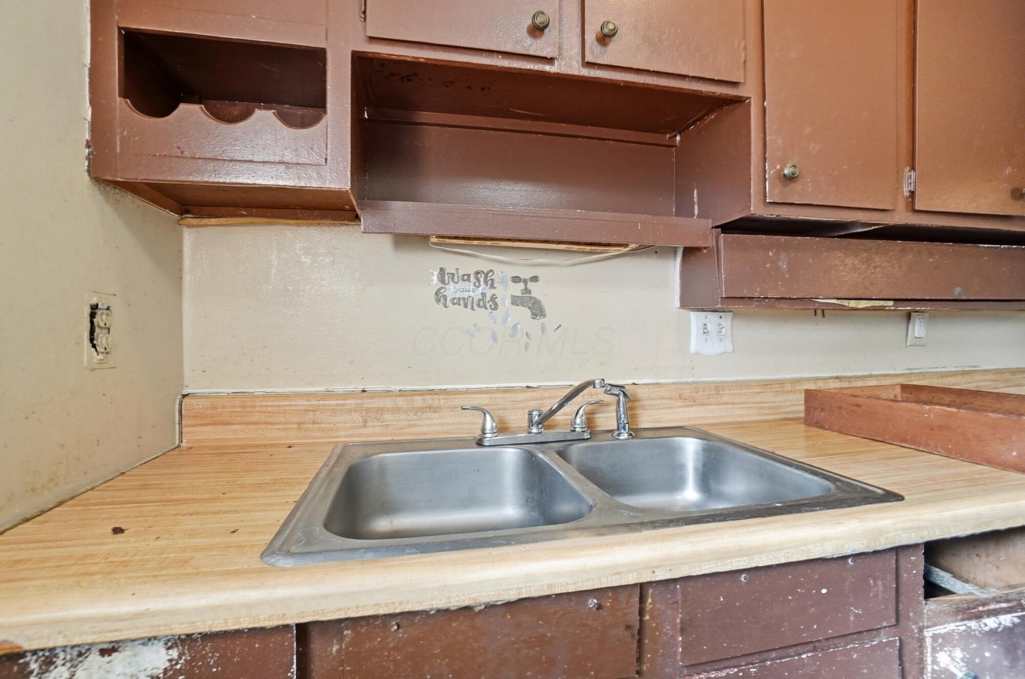 3191 Barnett Court S