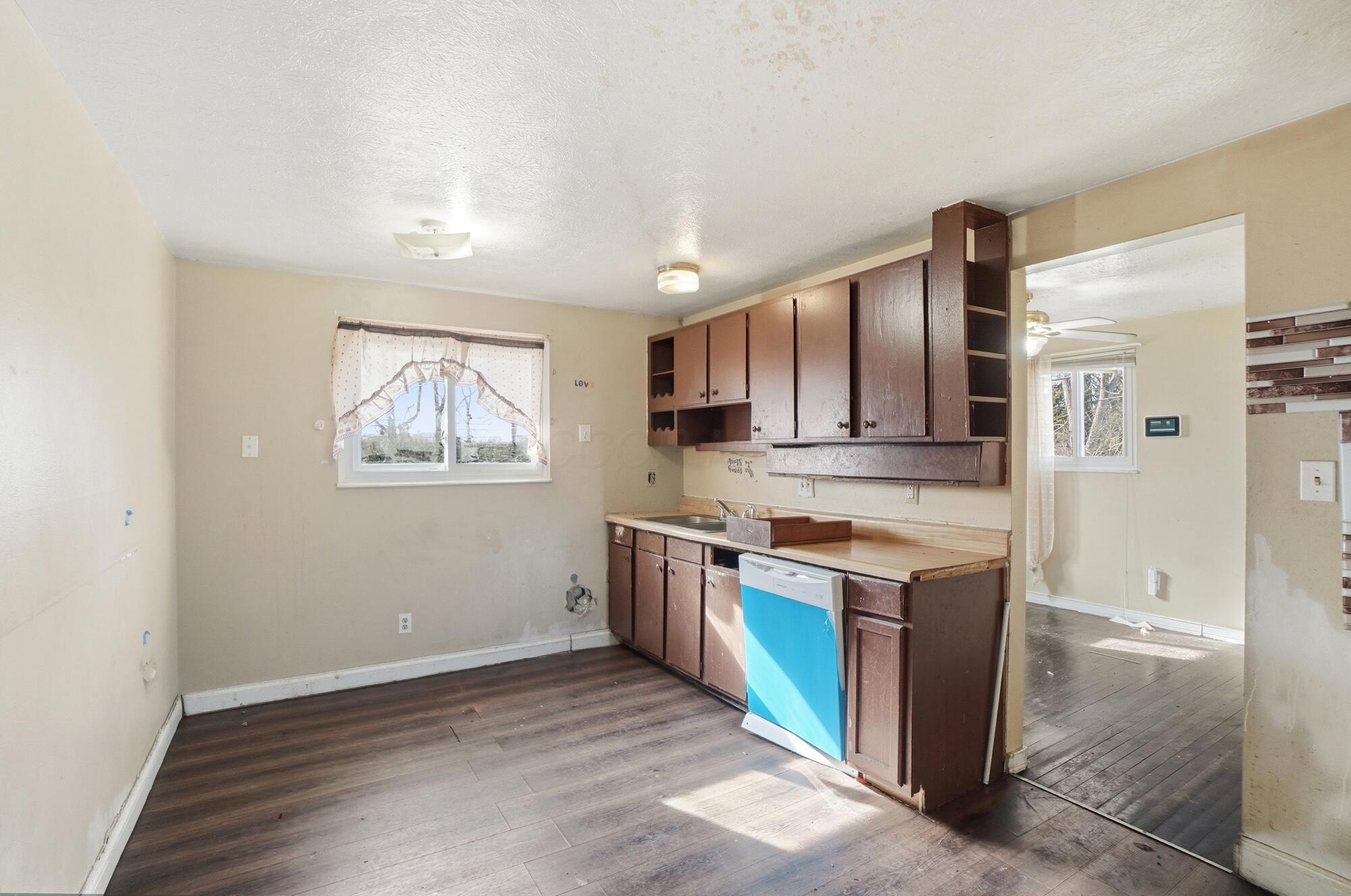 3191 Barnett Court S