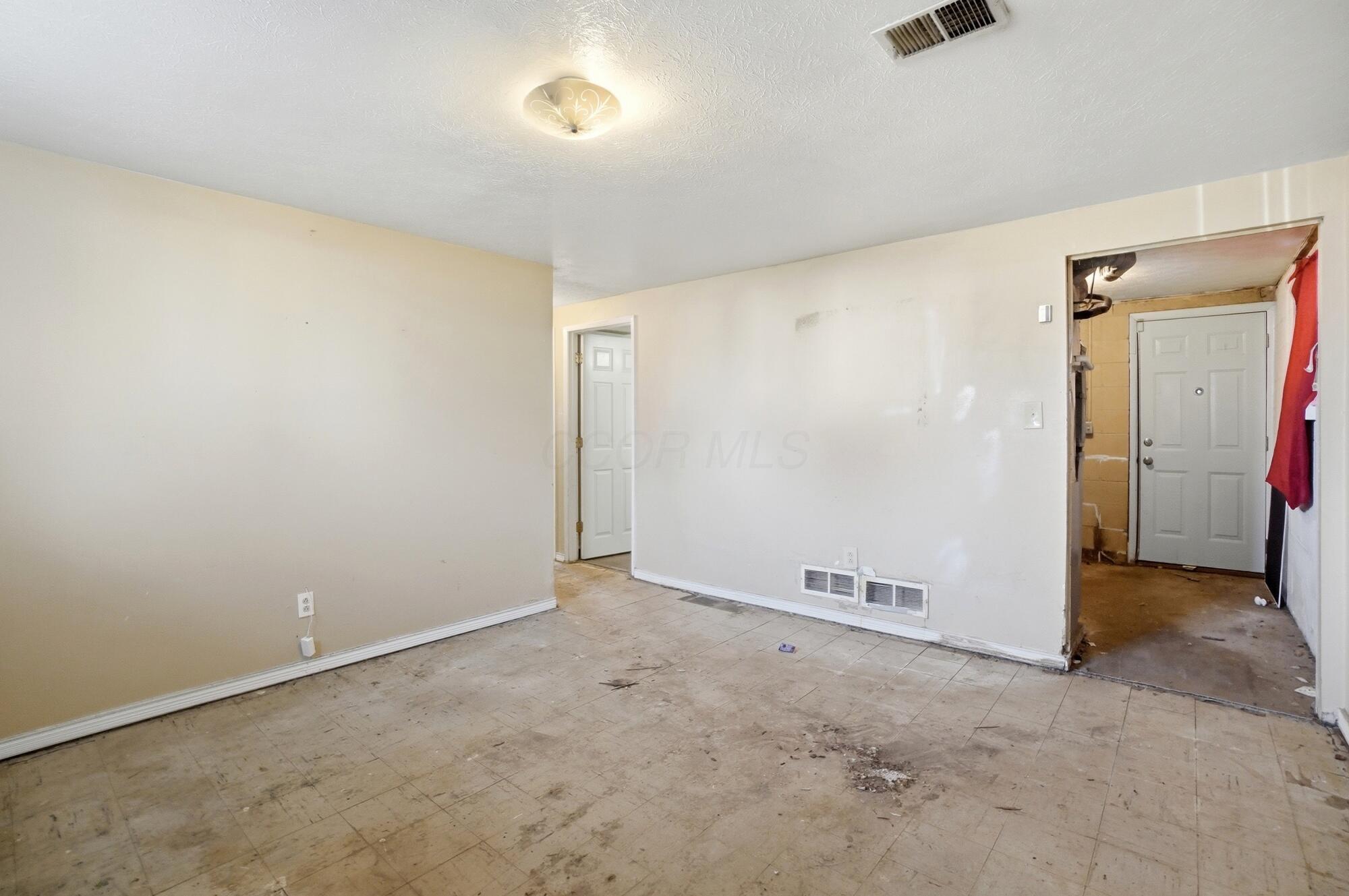 3191 Barnett Court S