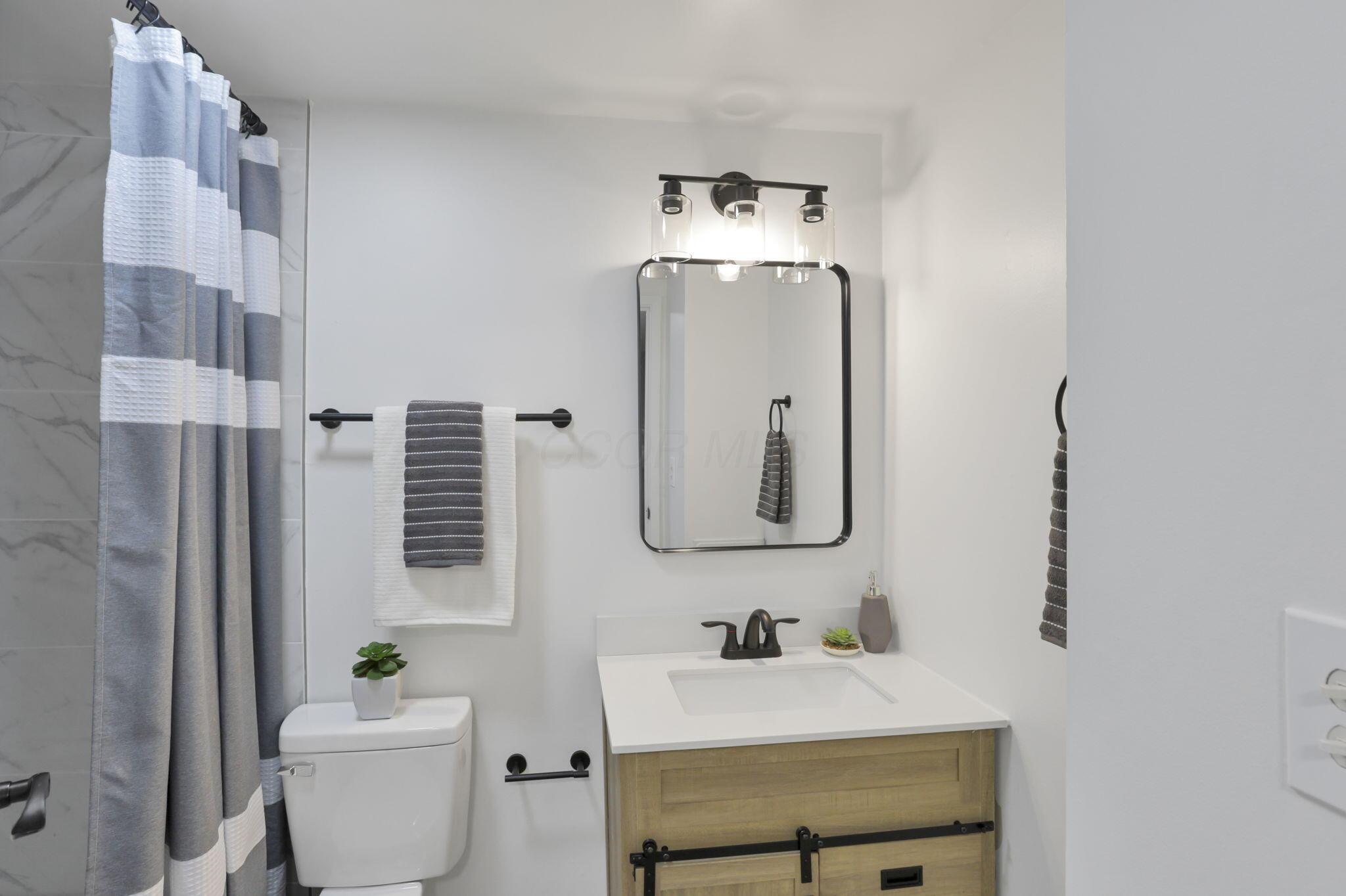 1128 Alexandria Road