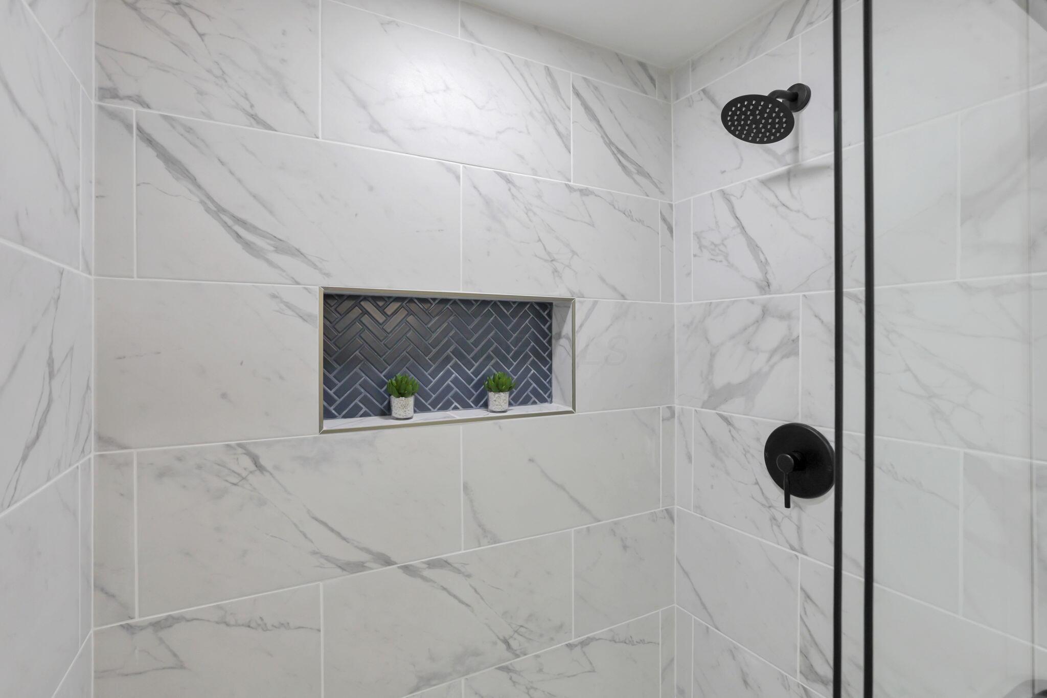 1128 Alexandria Road