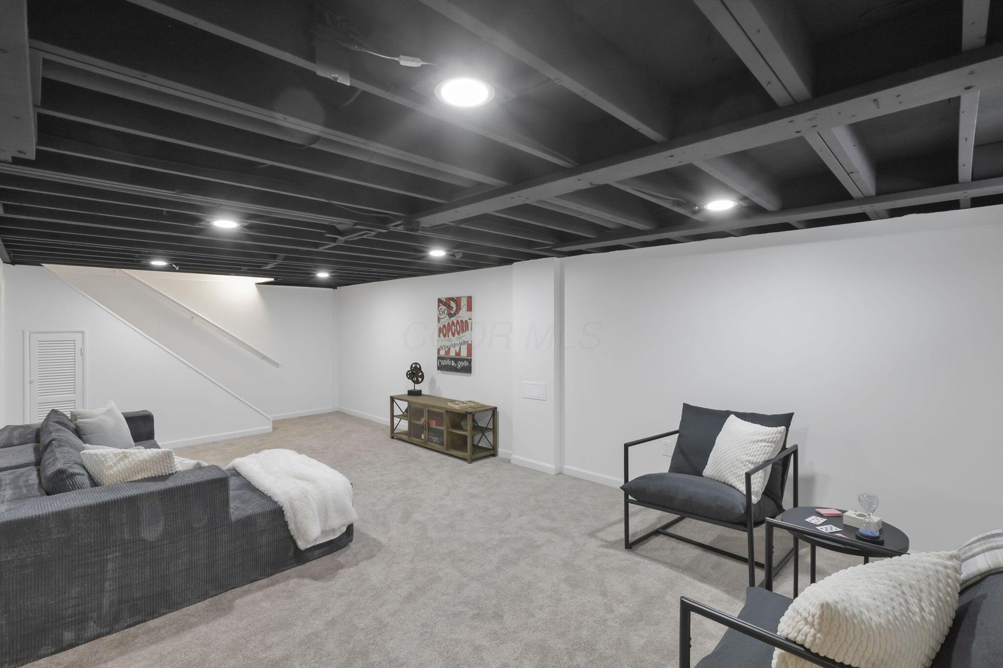 1128 Alexandria Road