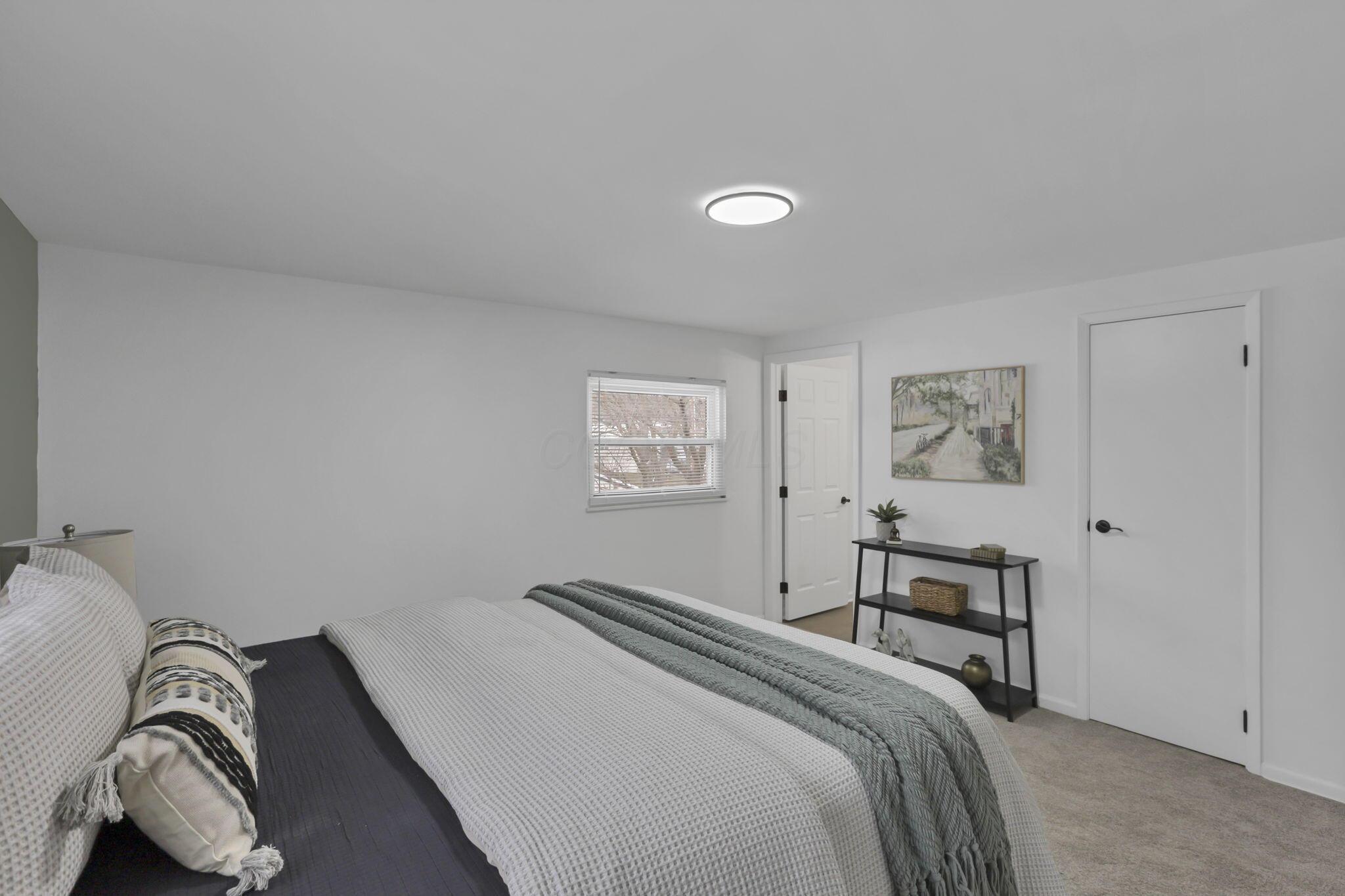 1128 Alexandria Road