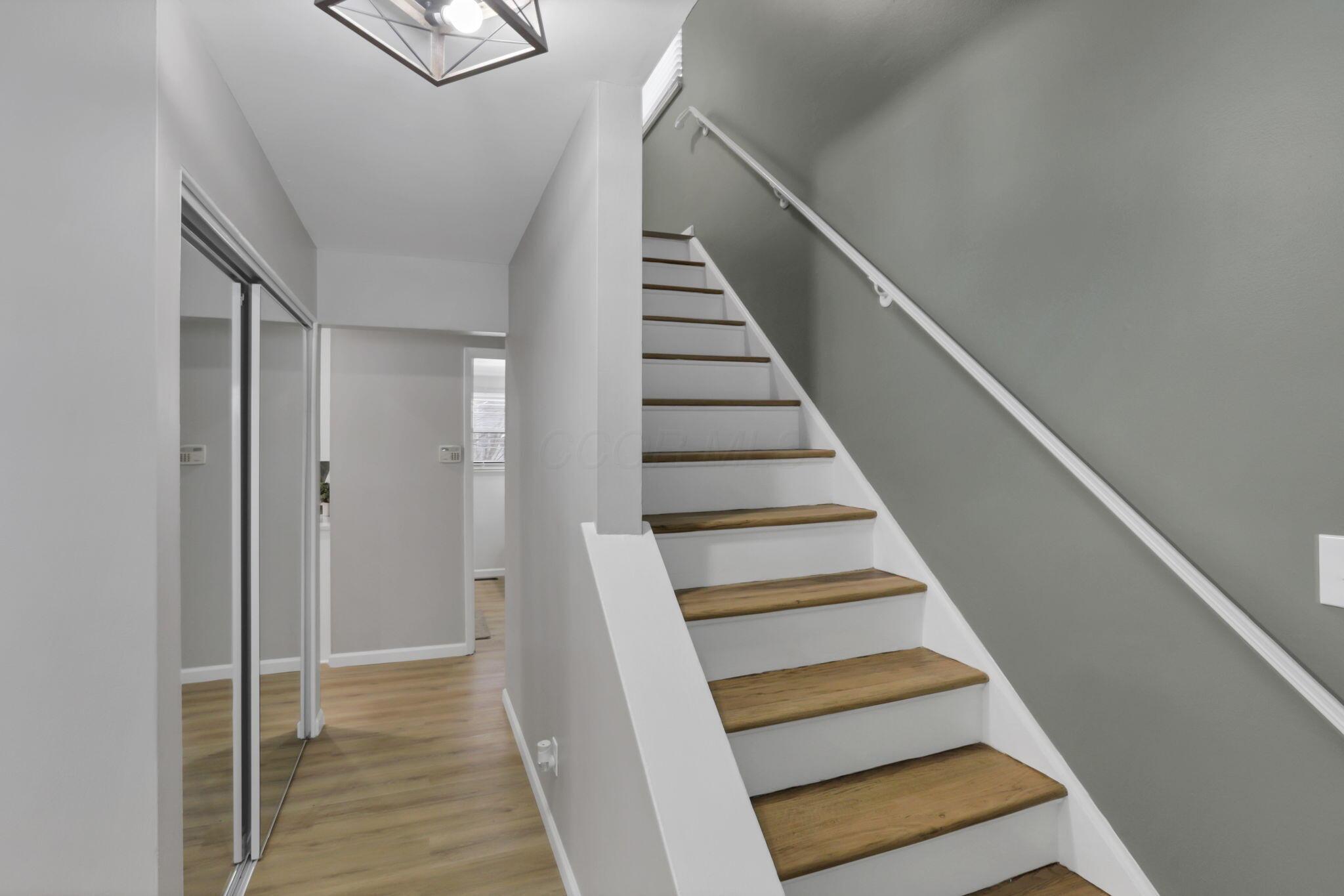 1128 Alexandria Road