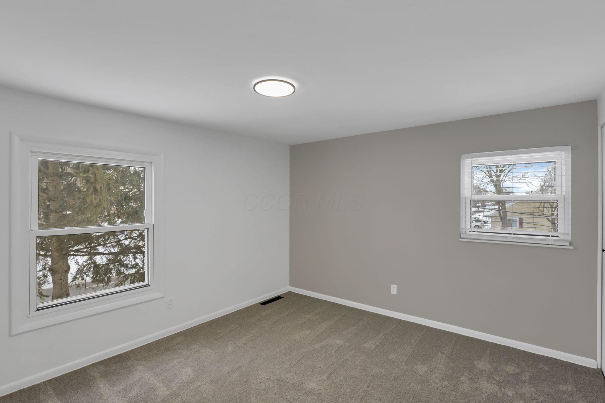 1128 Alexandria Road