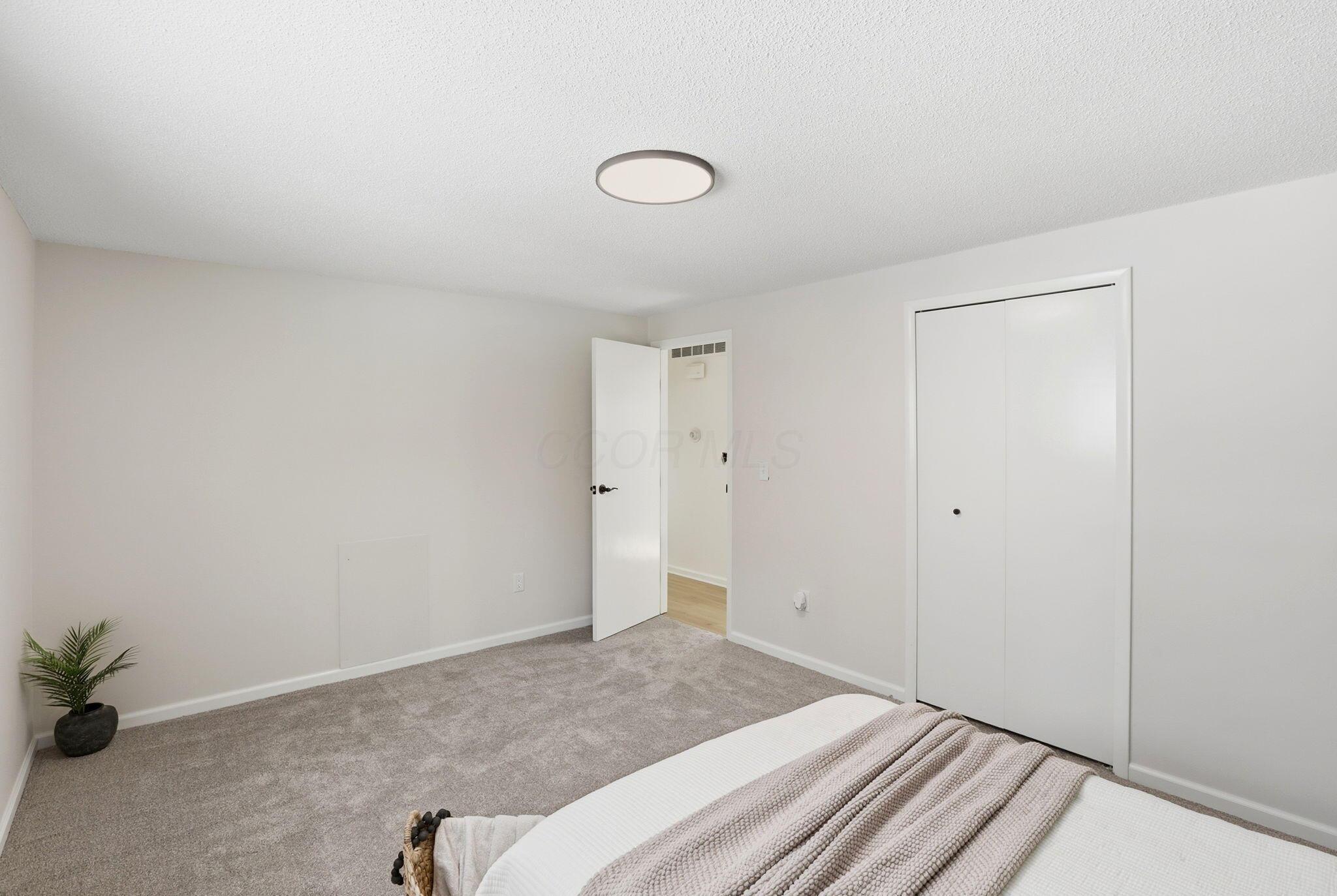 5278 Glenbriar Court