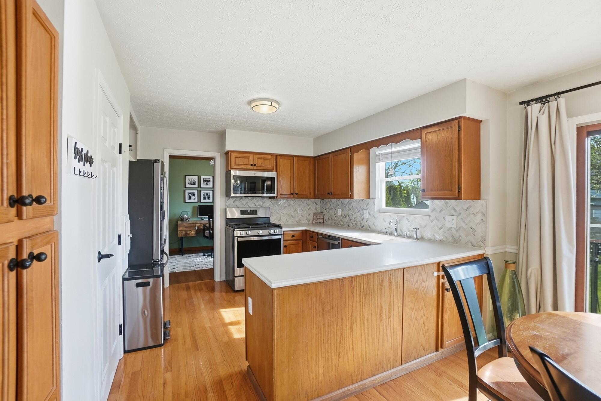 5294 Saddlebrook Drive