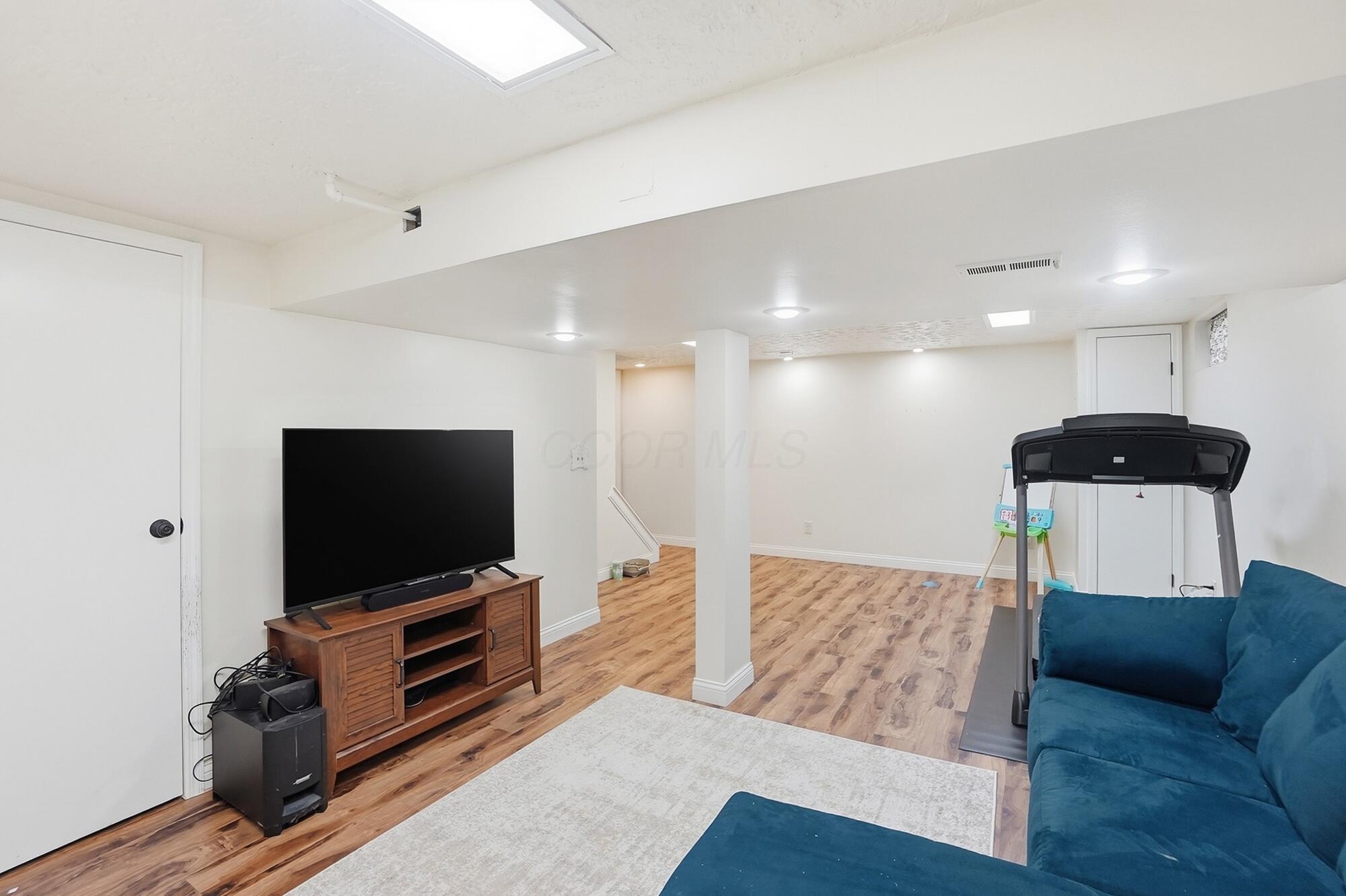 5294 Saddlebrook Drive