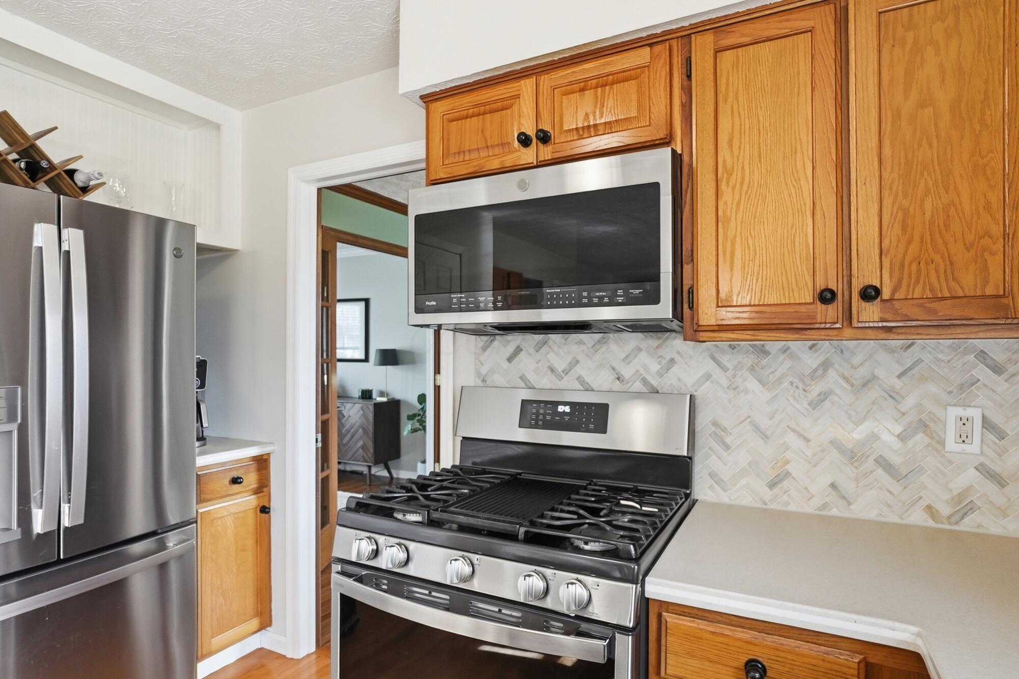 5294 Saddlebrook Drive