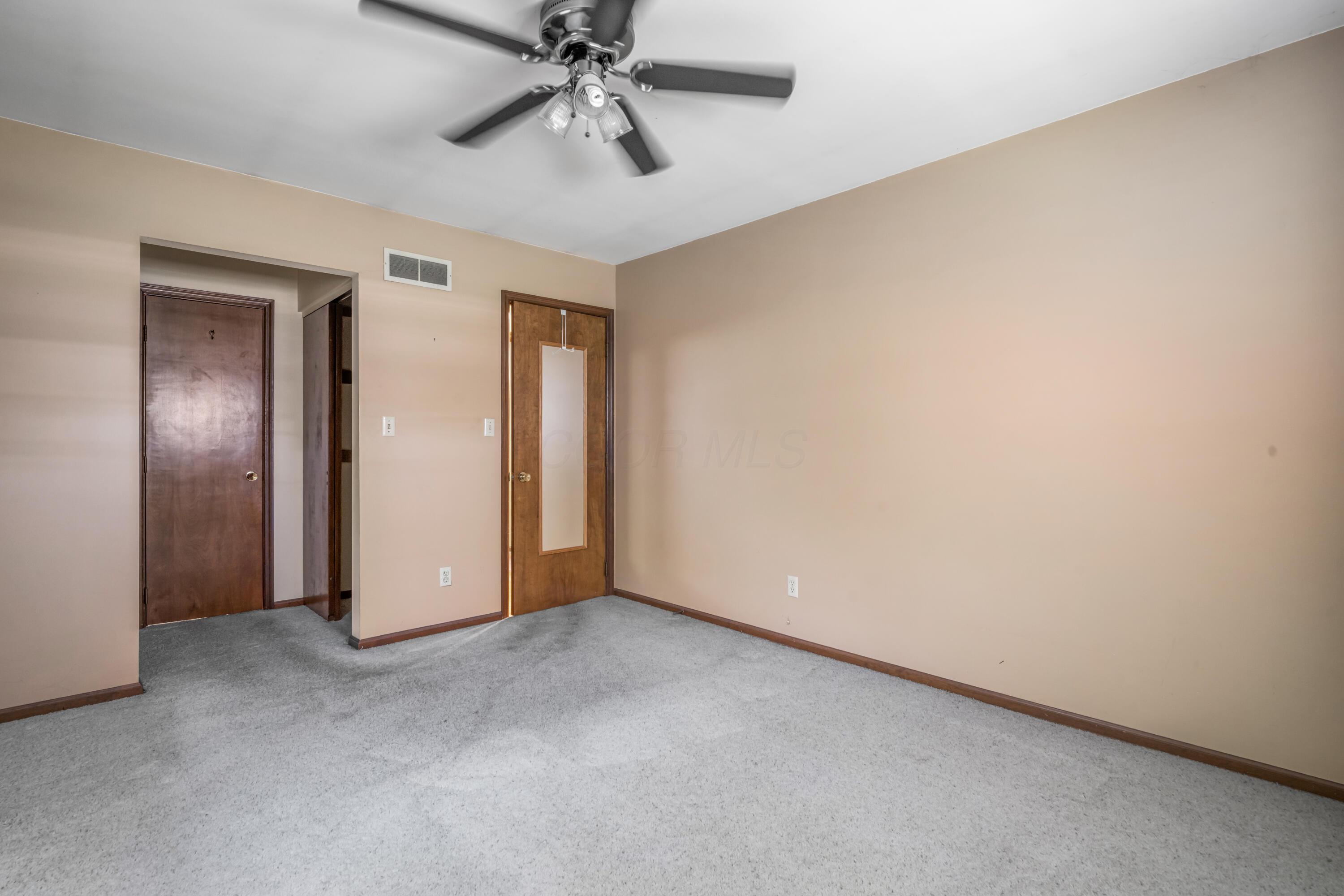 1293 W Old Henderson Road