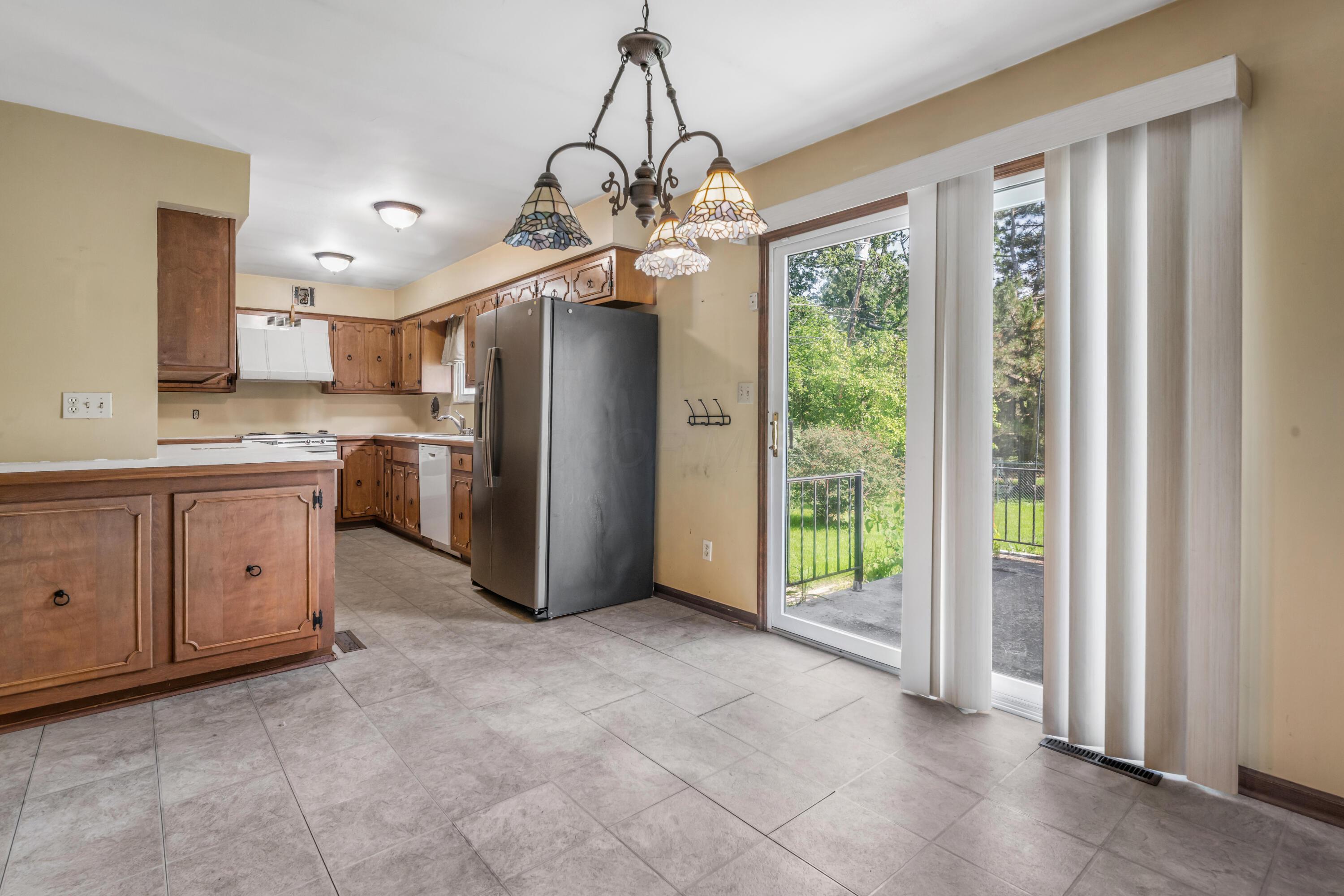 1293 W Old Henderson Road