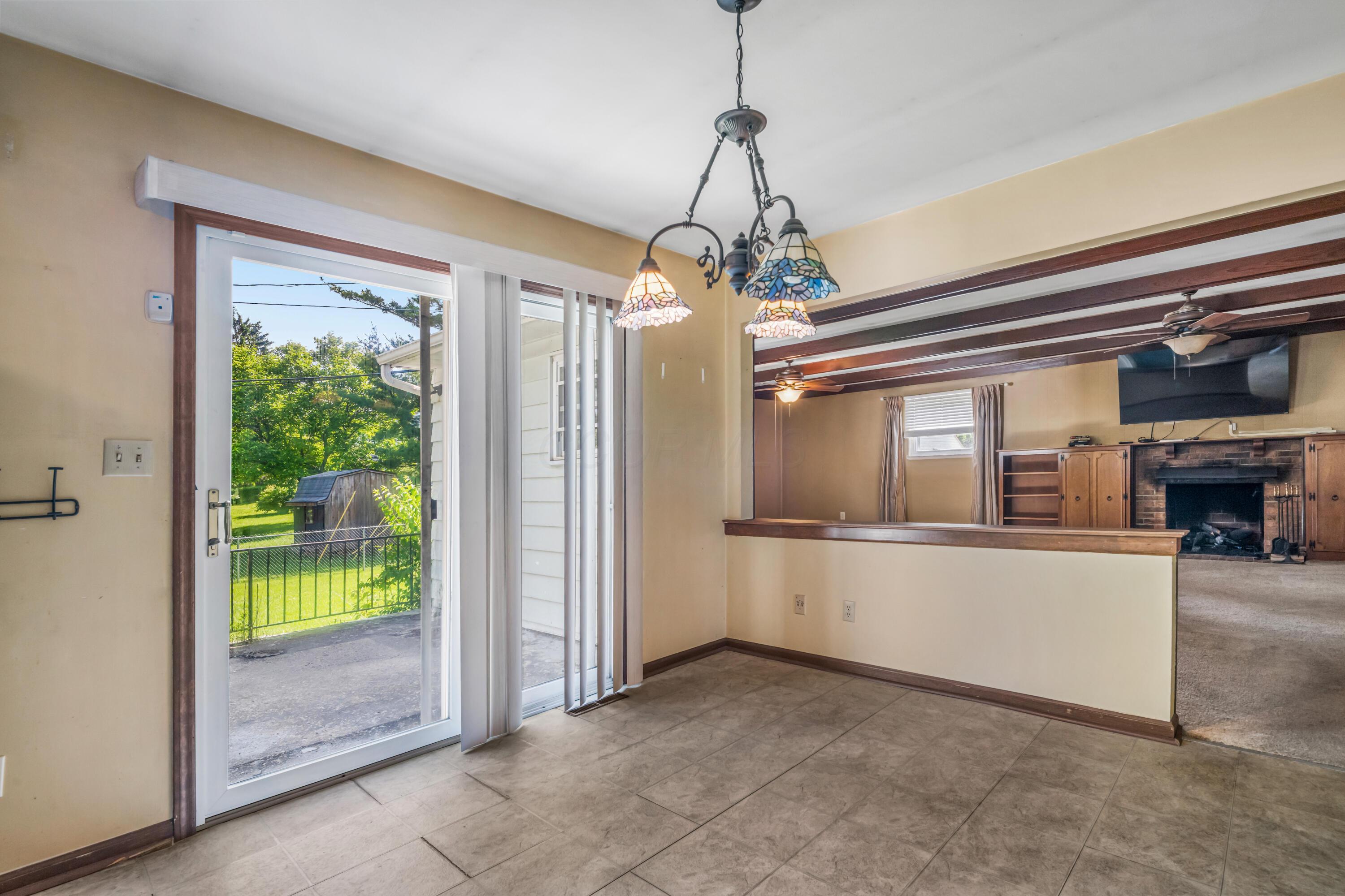 1293 W Old Henderson Road