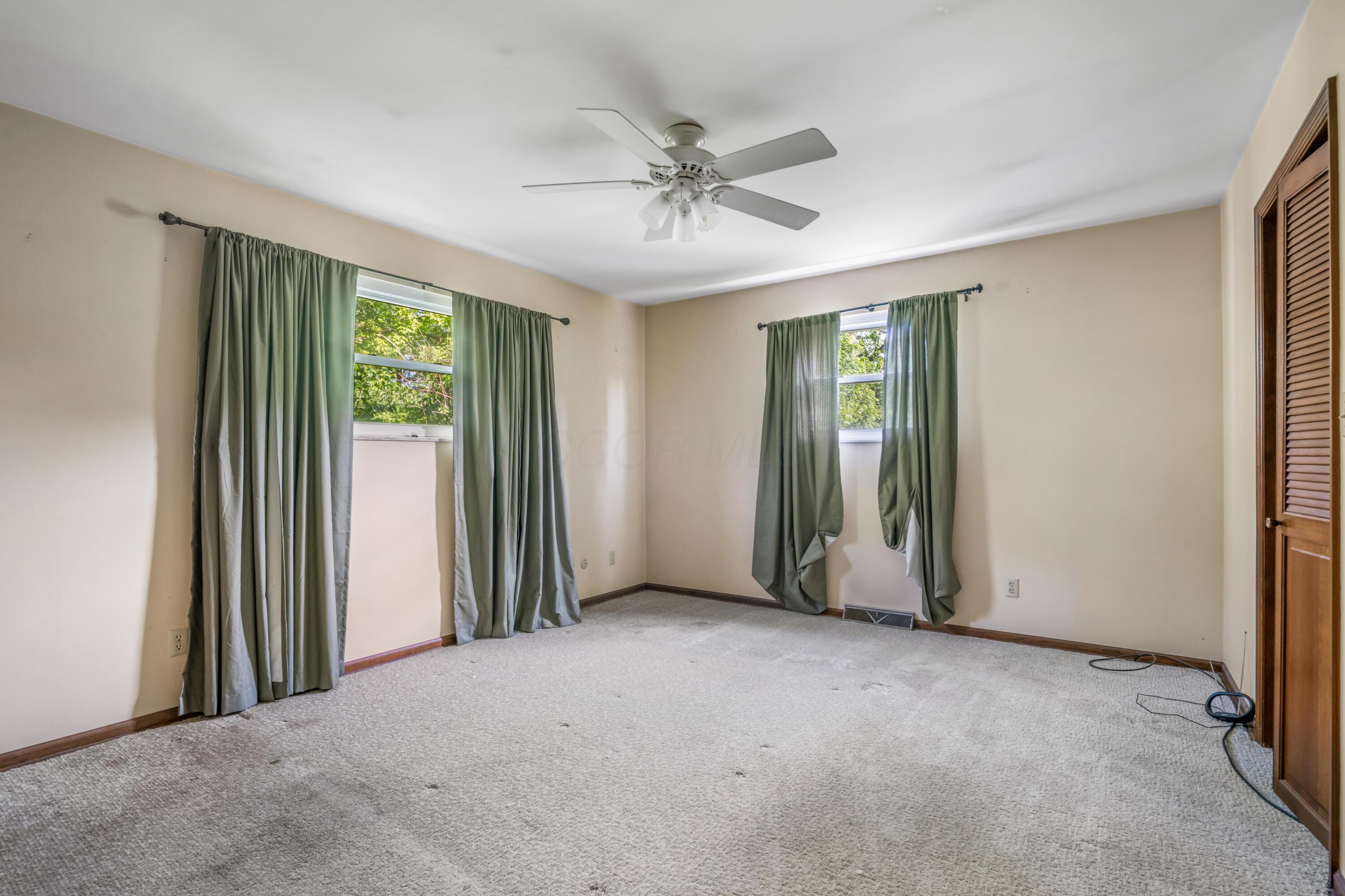 1293 W Old Henderson Road