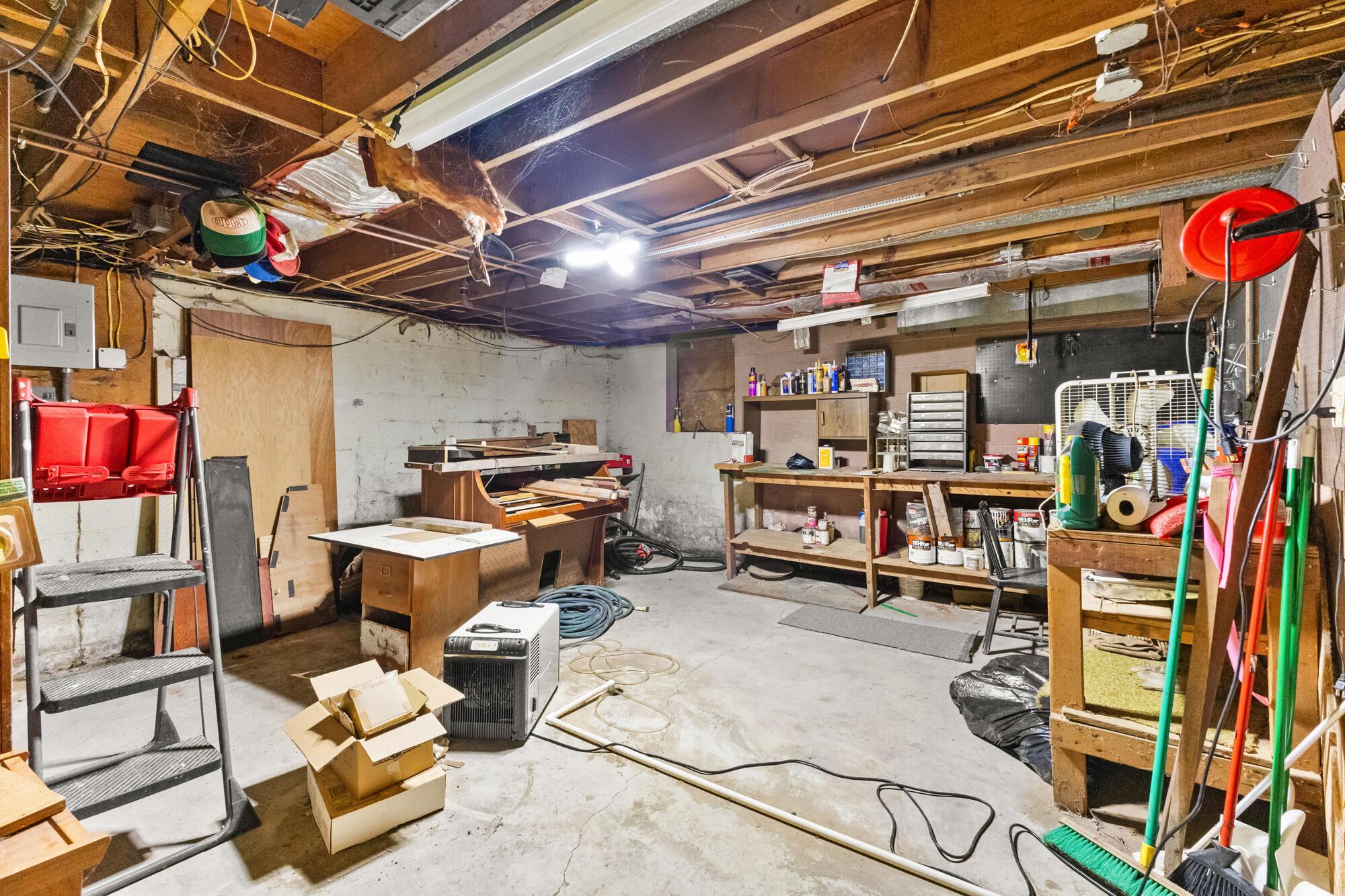 975 Lornaberry Lane