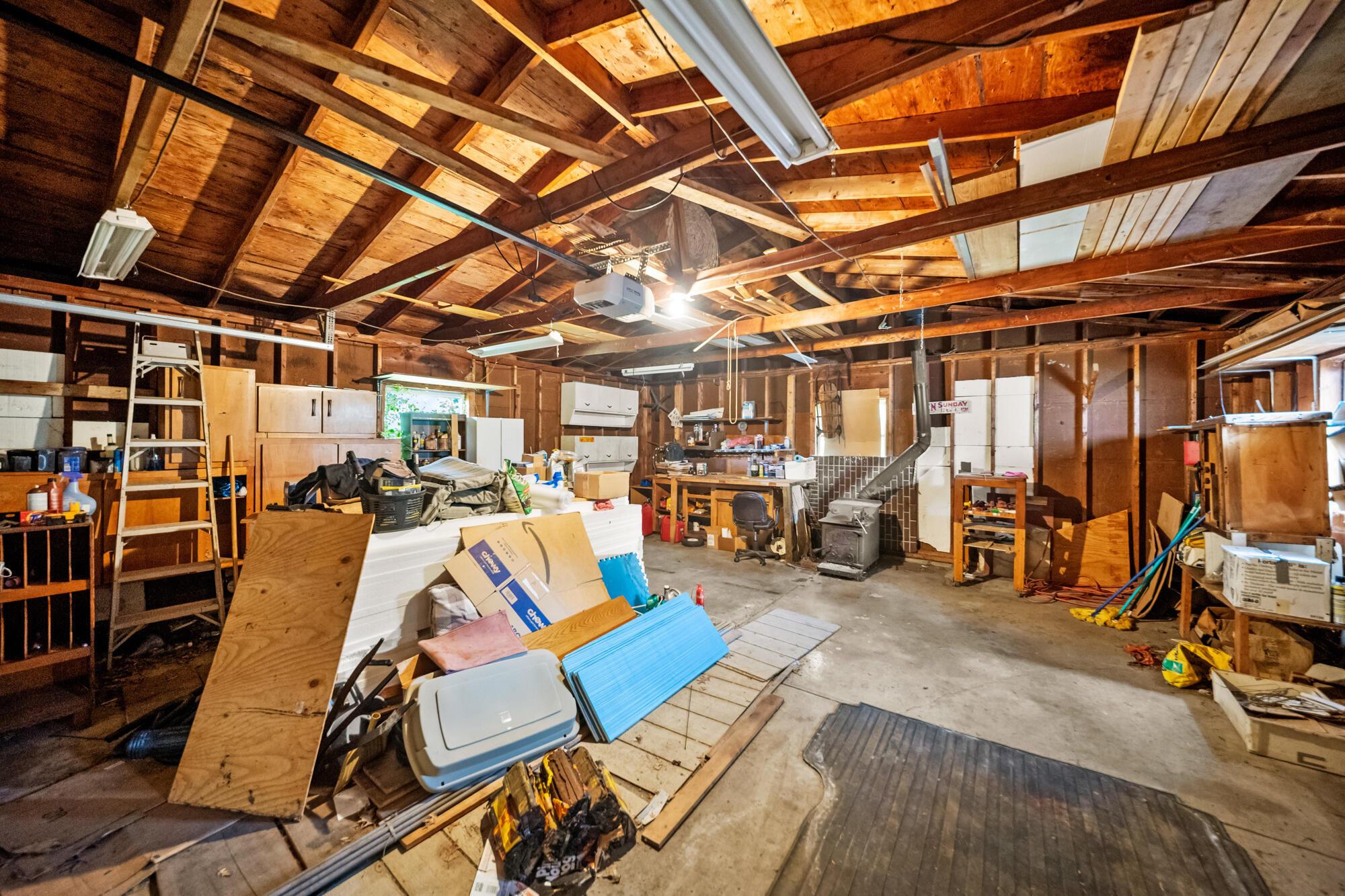 975 Lornaberry Lane