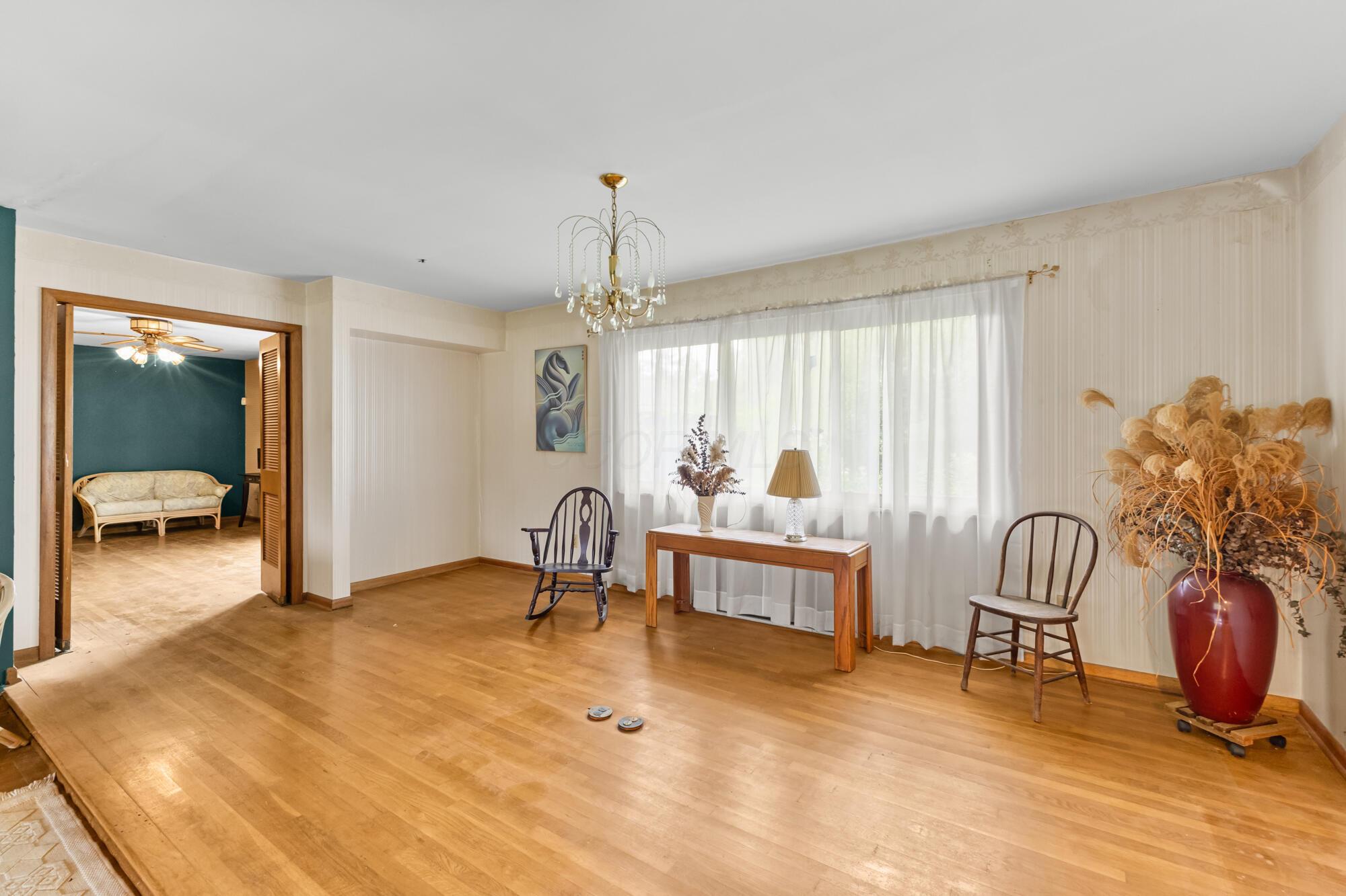 975 Lornaberry Lane