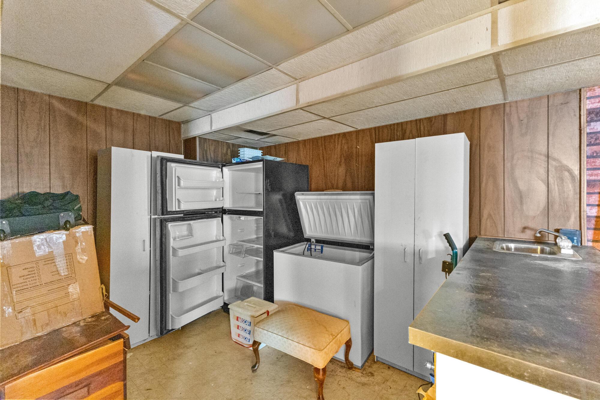 975 Lornaberry Lane