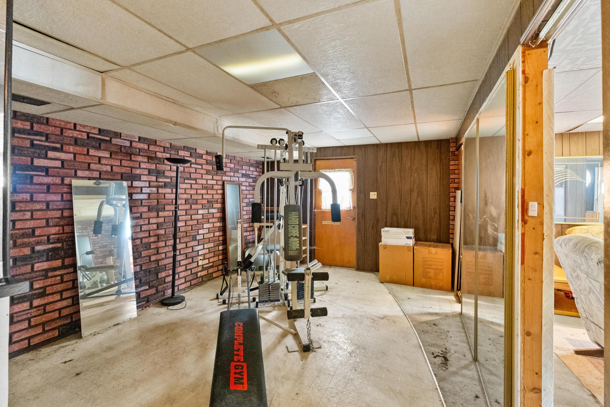 975 Lornaberry Lane