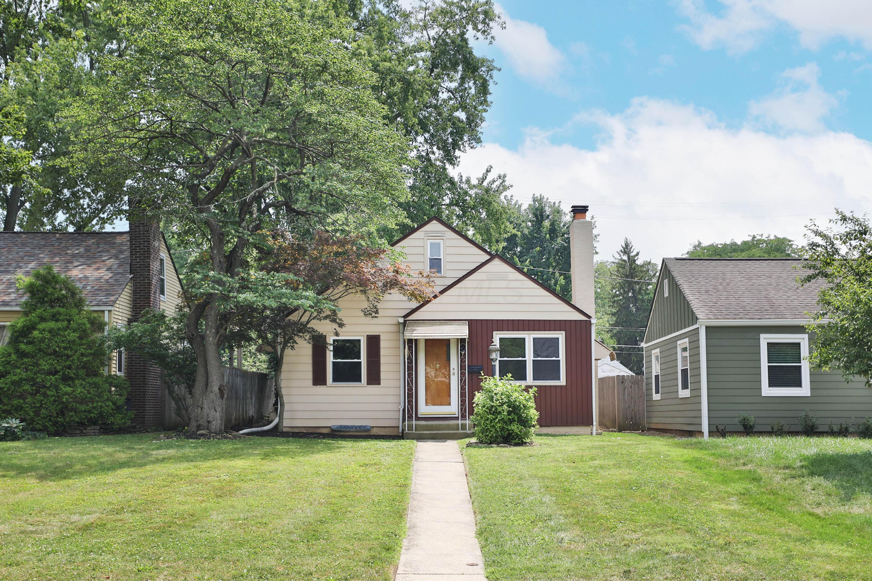 177 E Royal Forest Boulevard
