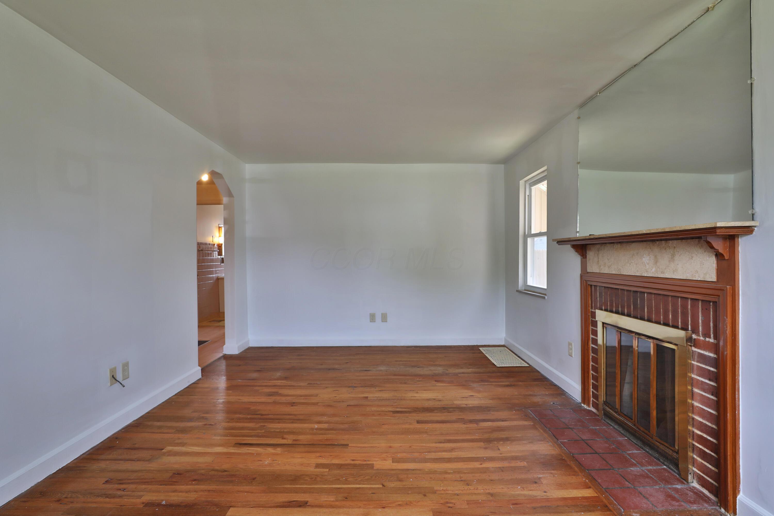 177 E Royal Forest Boulevard