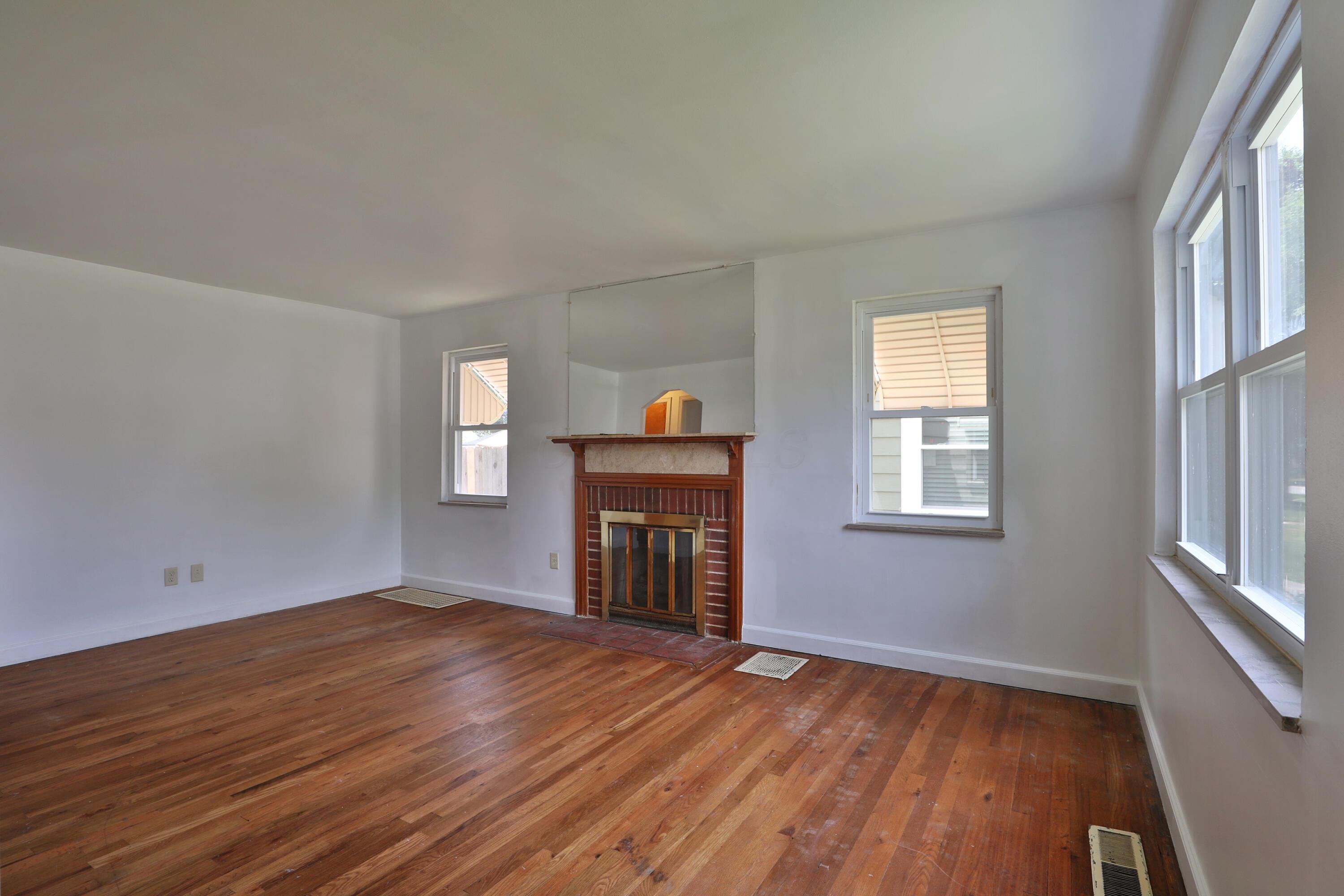 177 E Royal Forest Boulevard