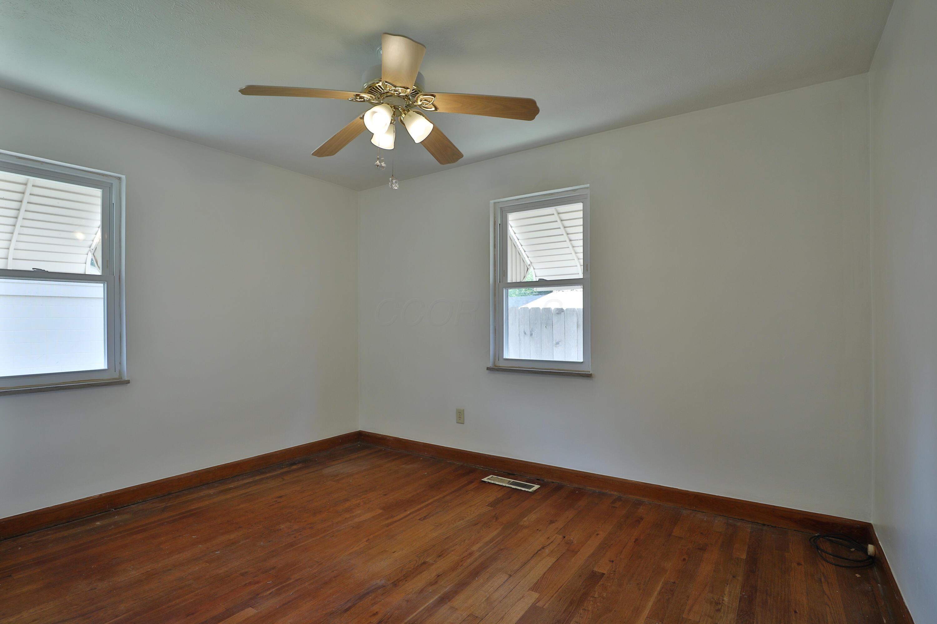177 E Royal Forest Boulevard