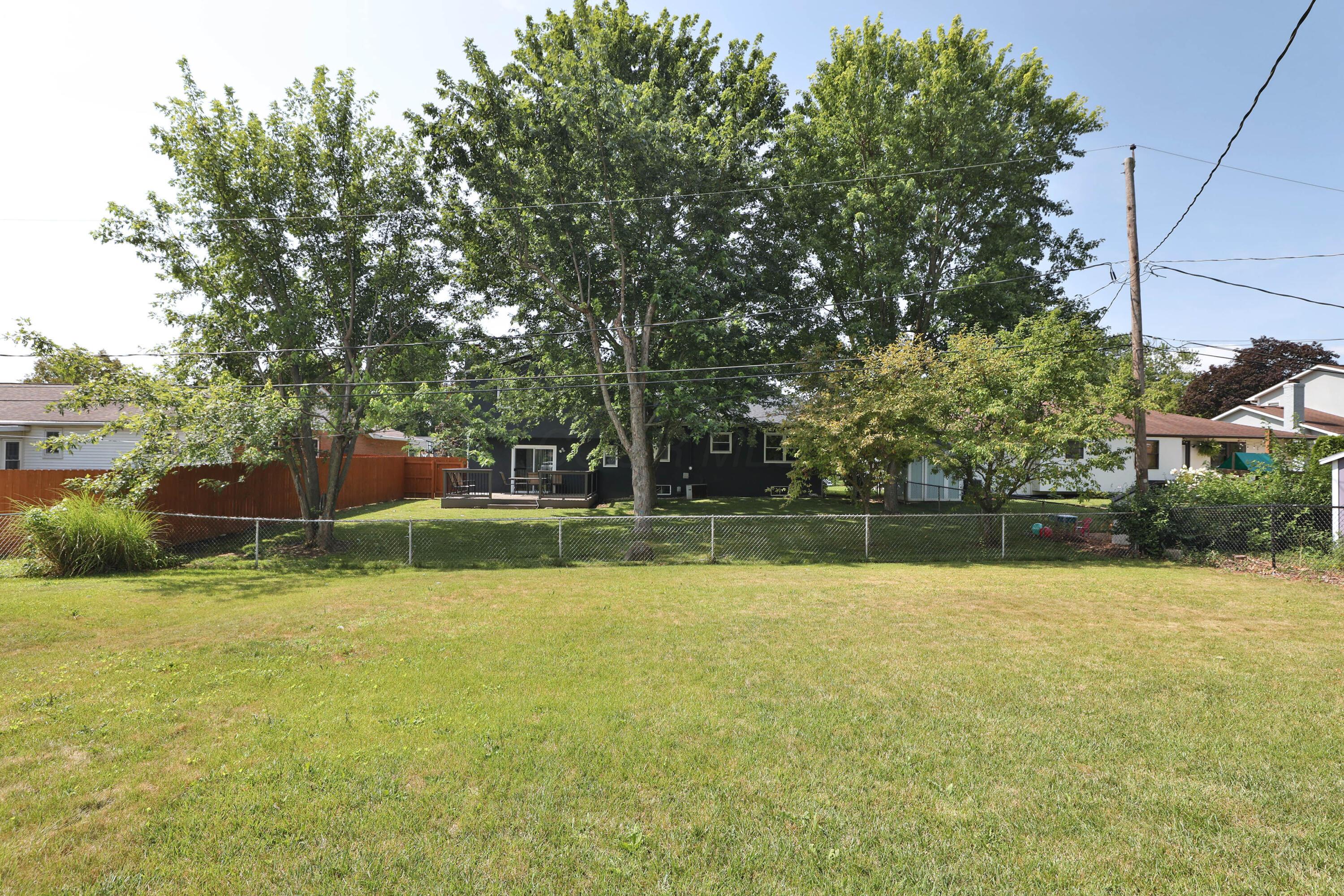1533 Francisco Road