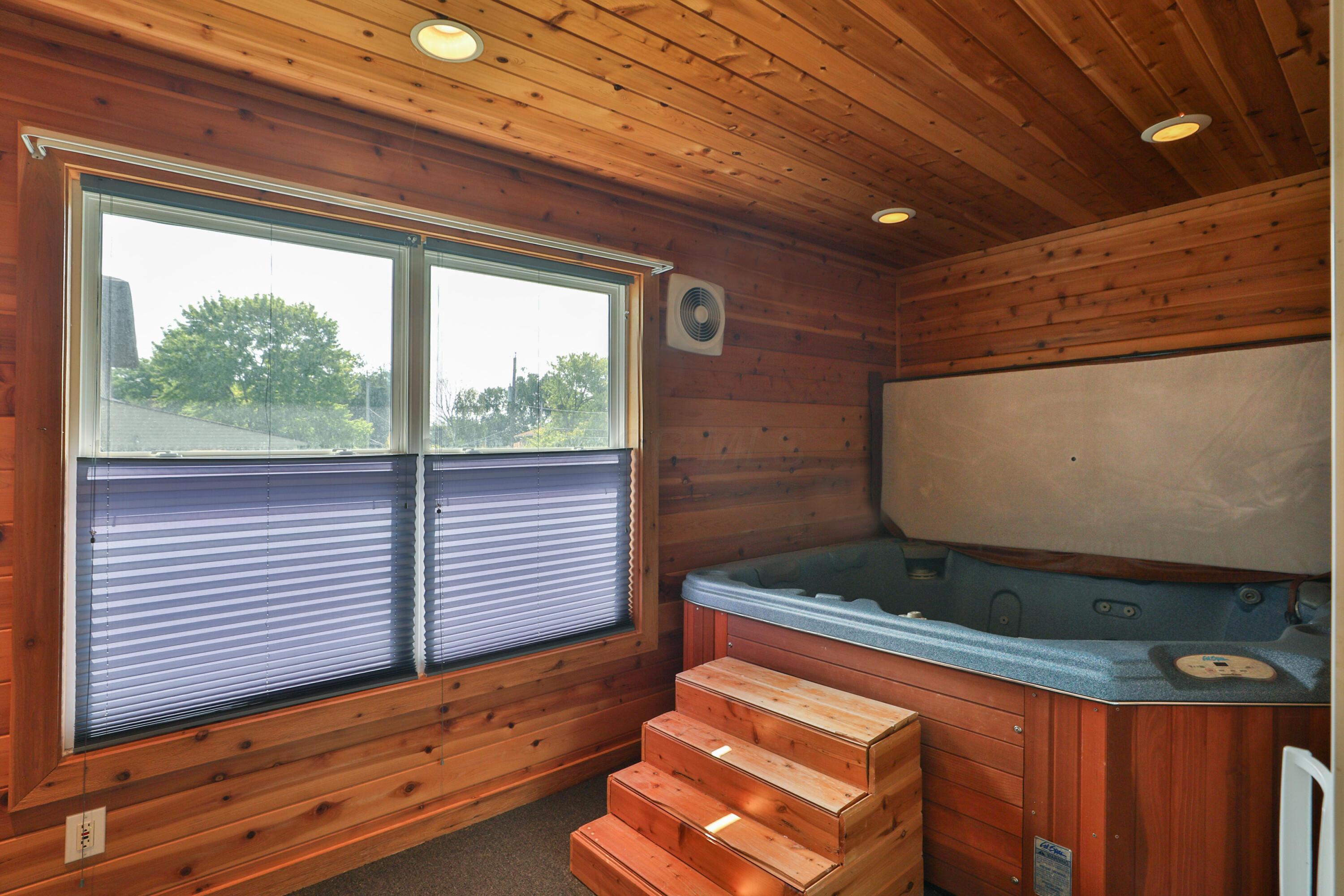 1533 Francisco Road