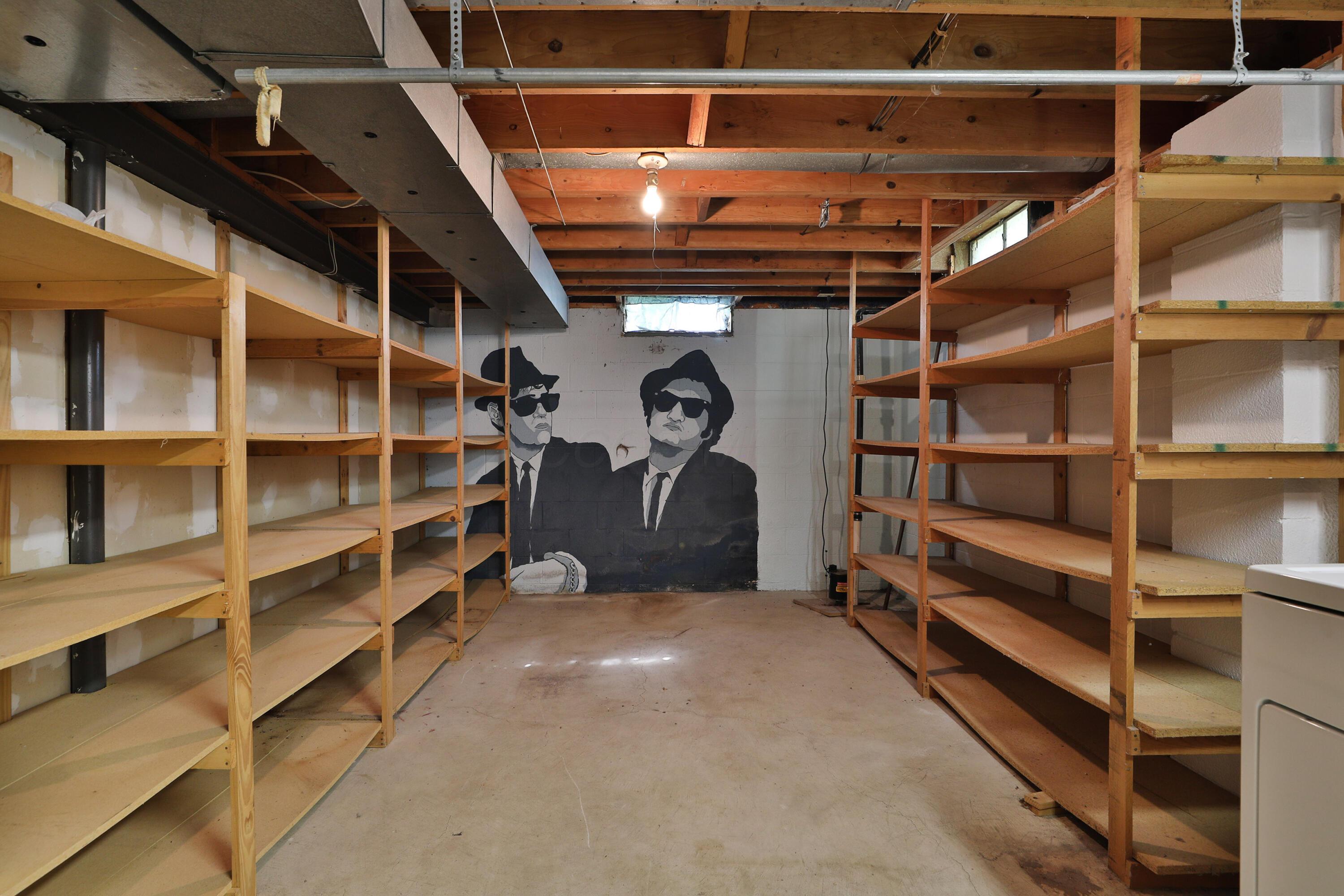 1533 Francisco Road