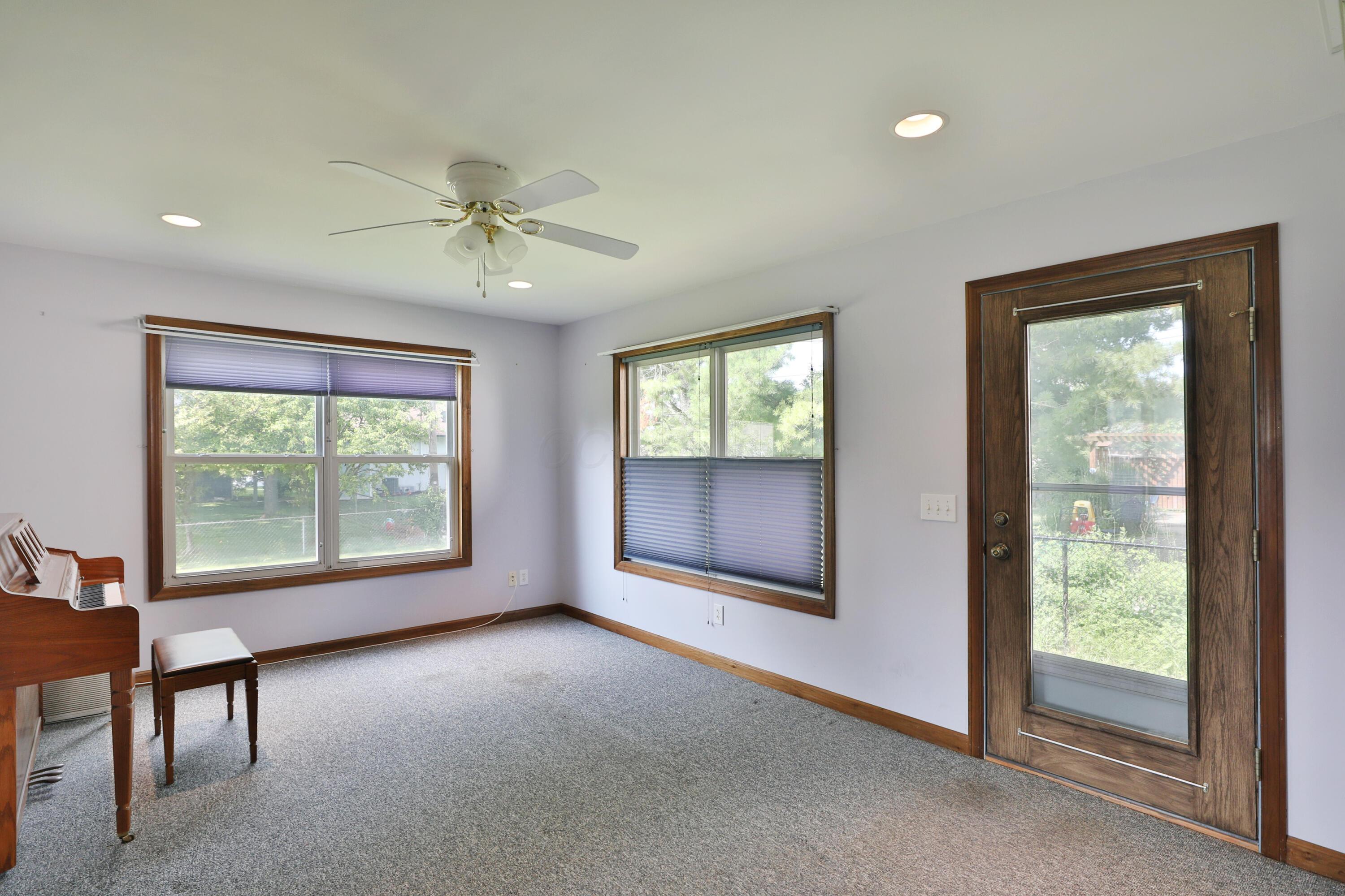 1533 Francisco Road