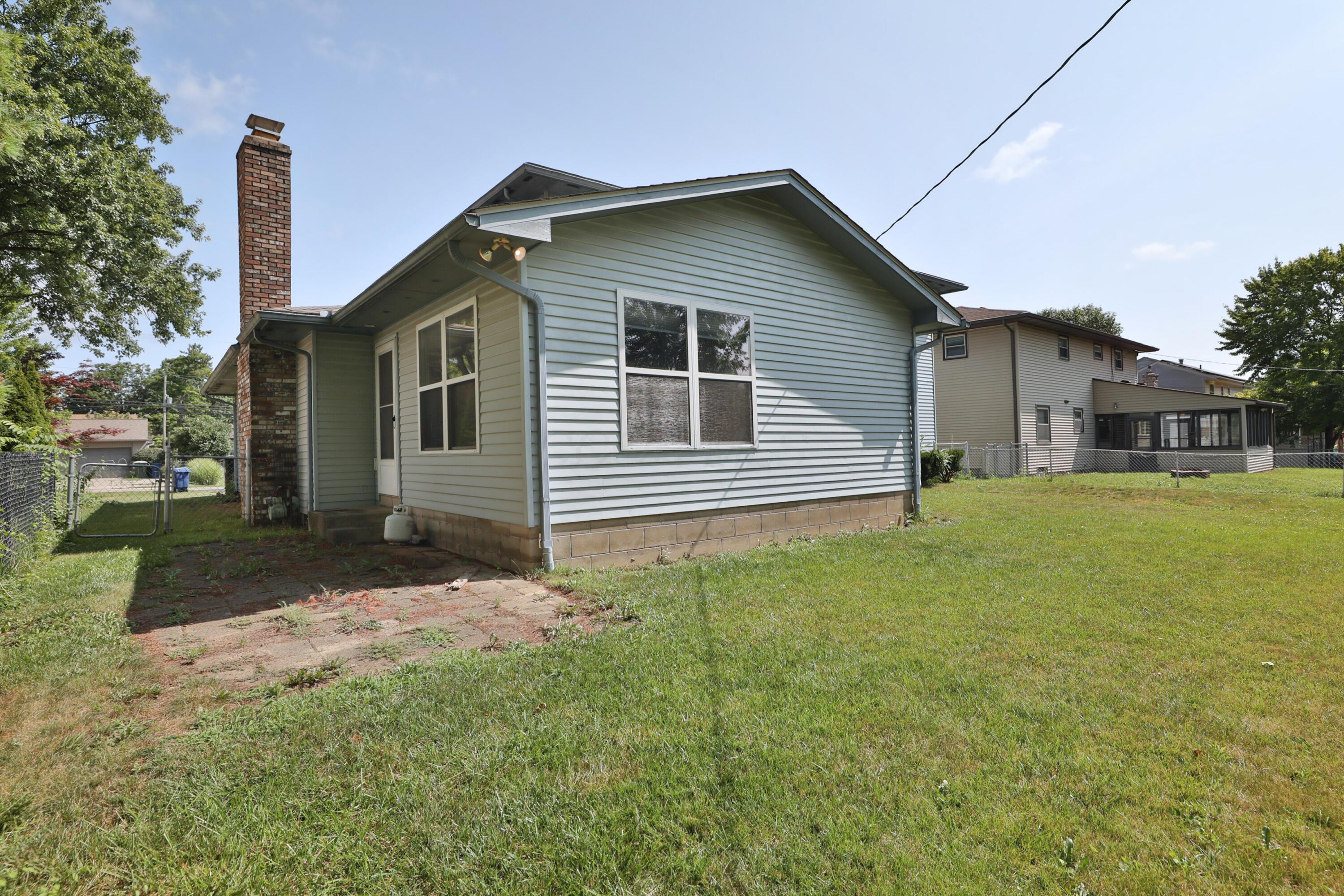1533 Francisco Road