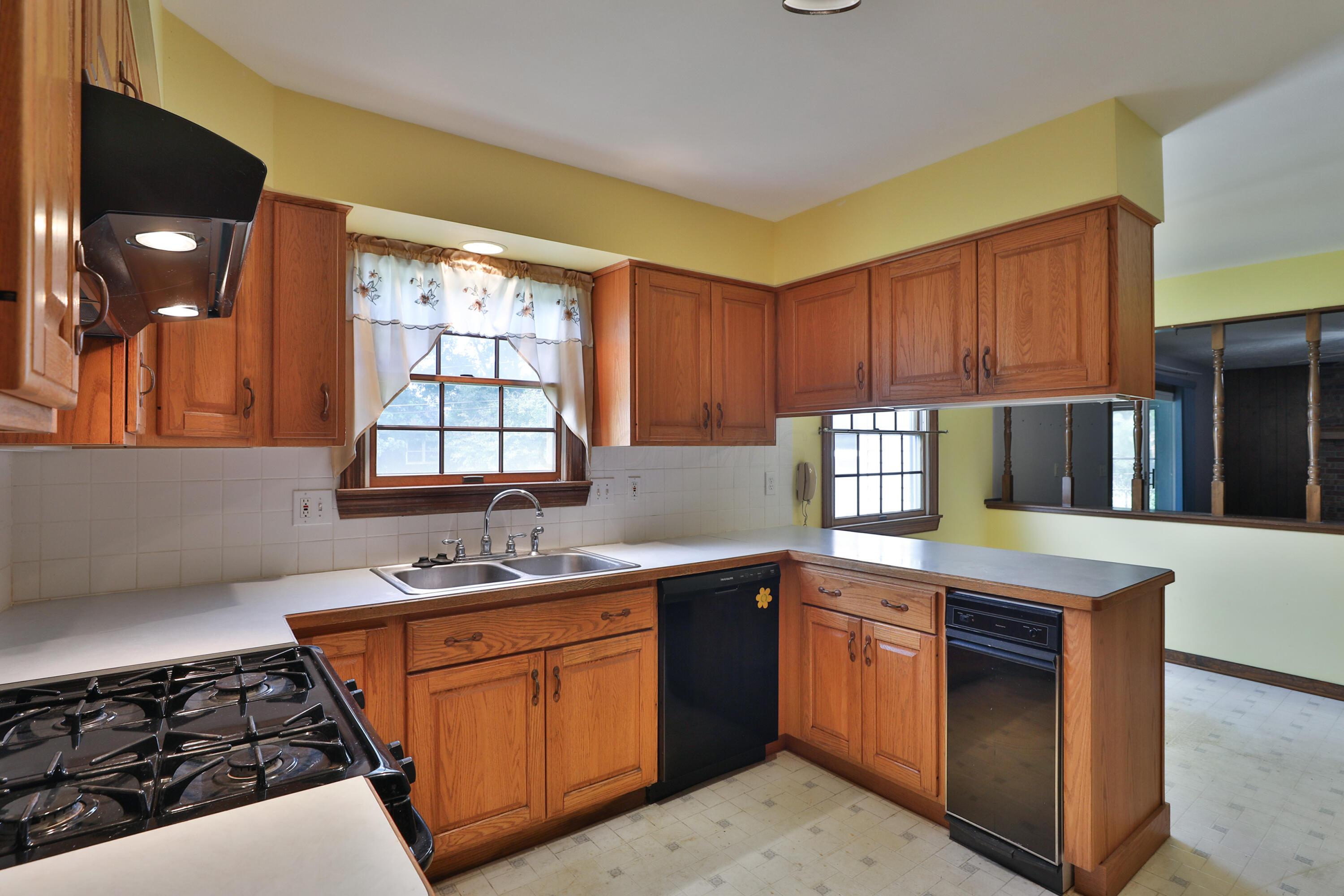 1533 Francisco Road