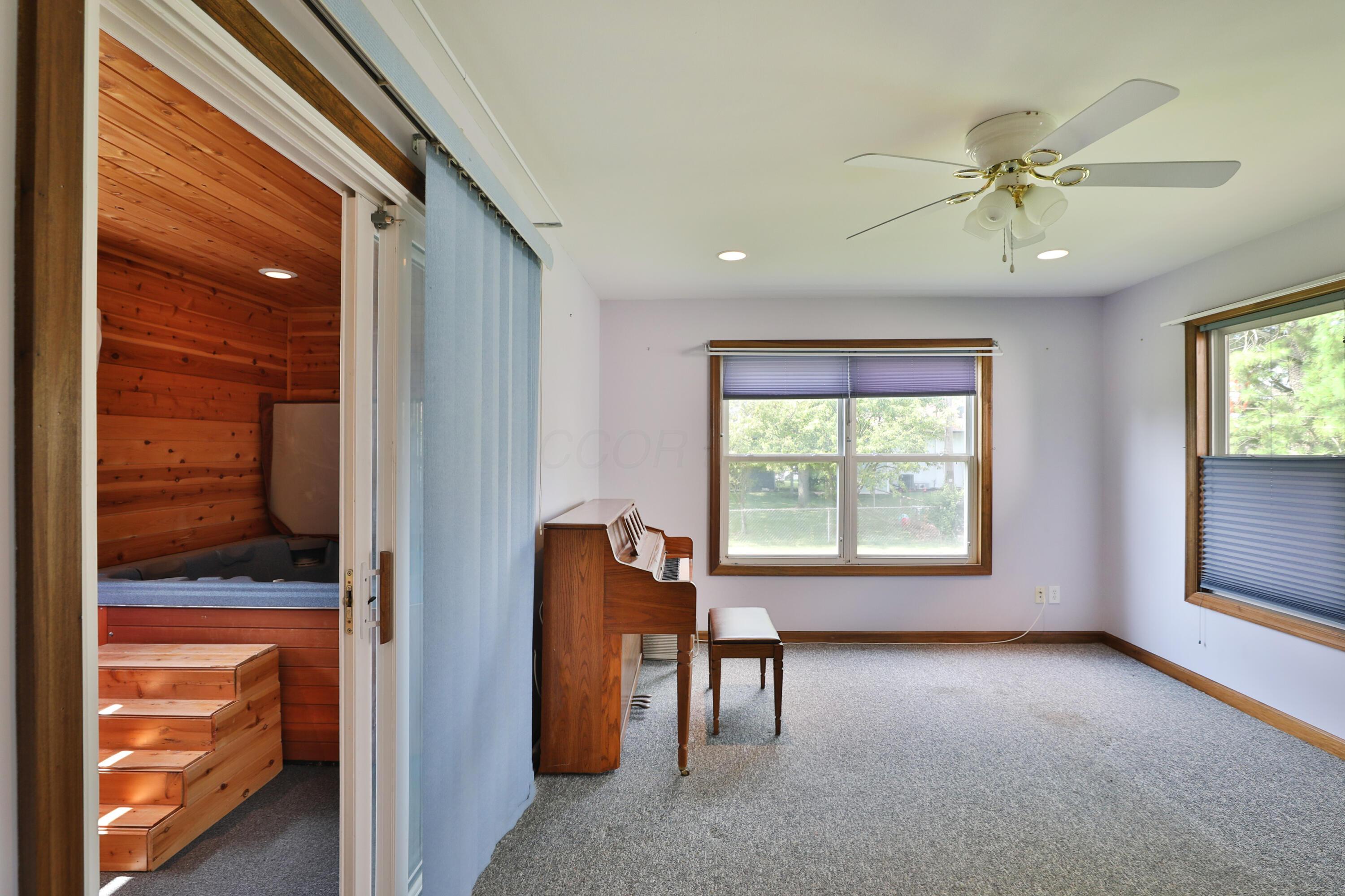 1533 Francisco Road