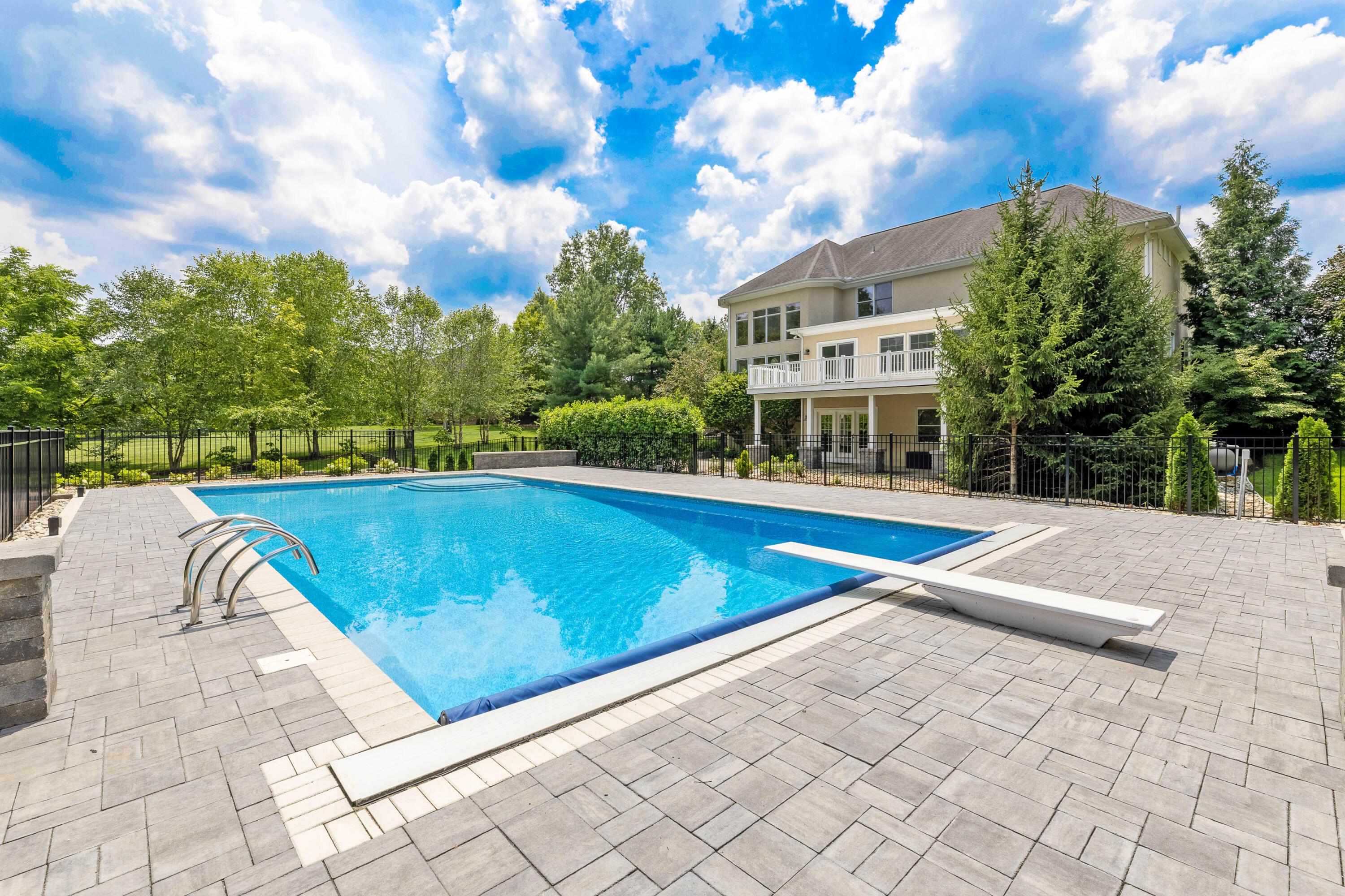2478 Deseret Drive